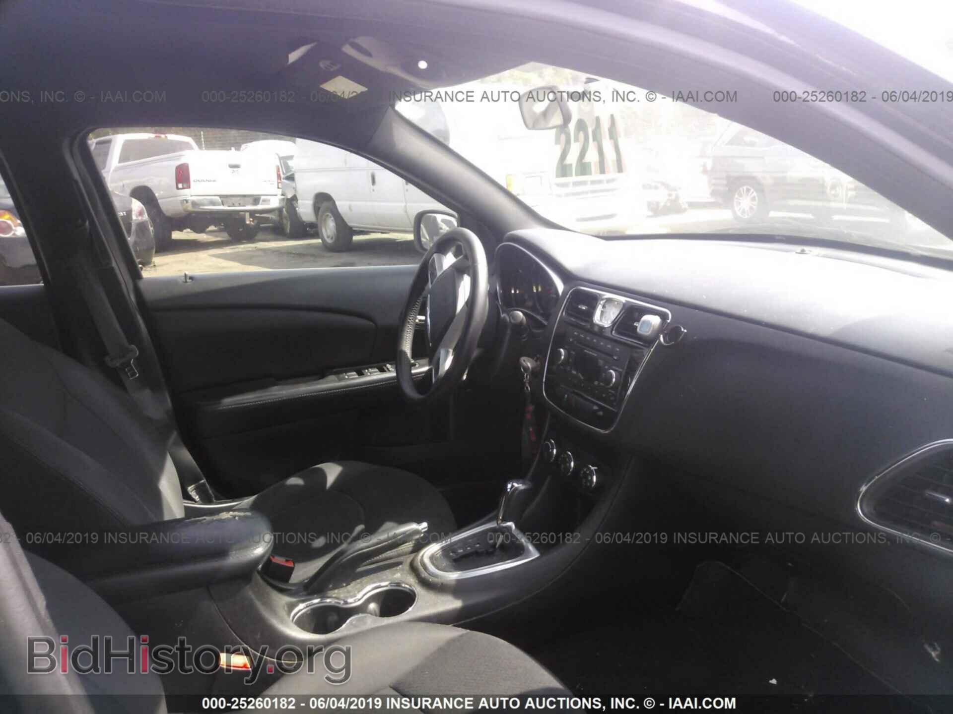 2014 CHRYSLER 200 - VIN: 1C3CCBBG6EN114965 - Photo 5