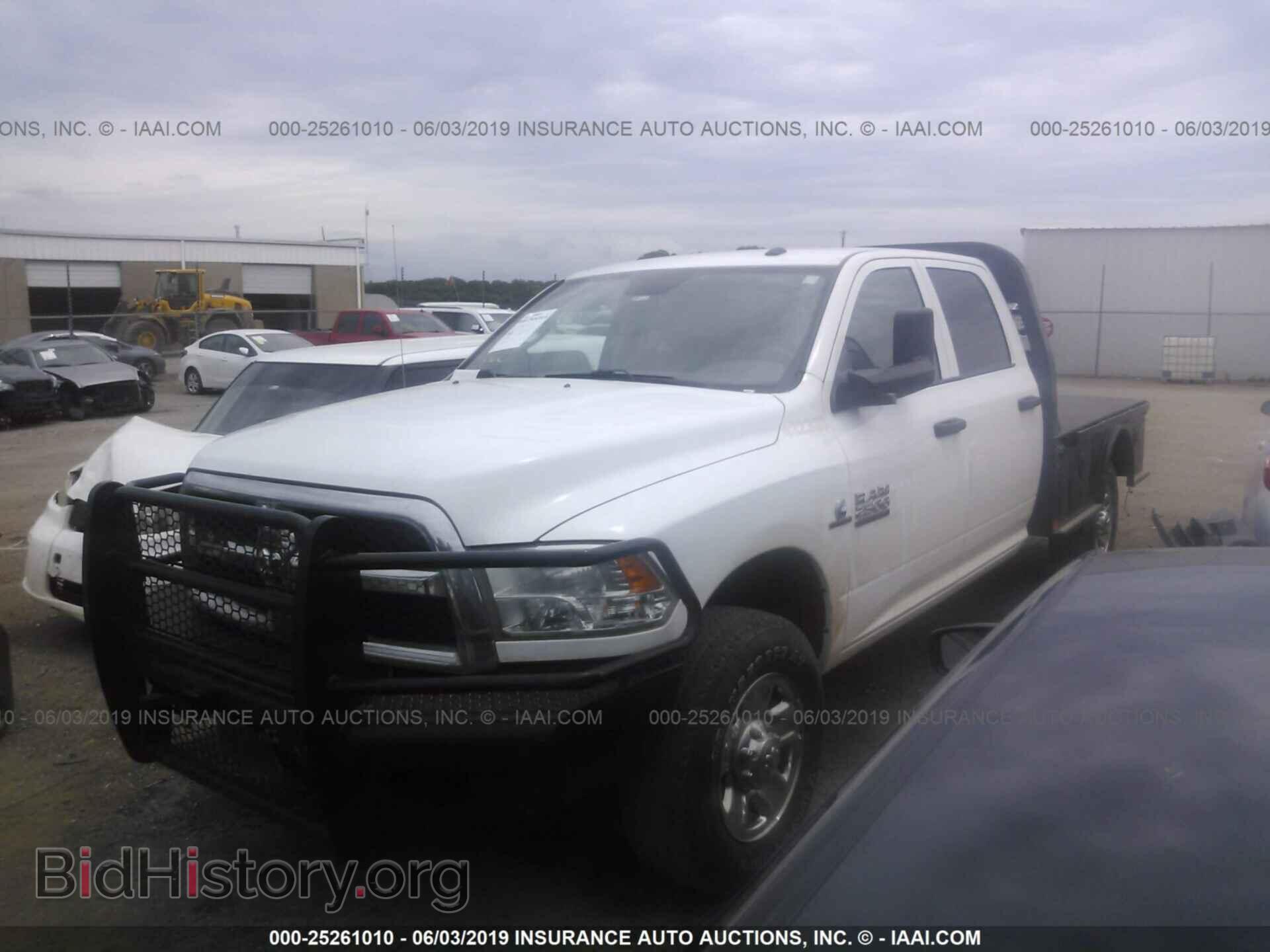 2017 RAM 2500 - VIN: 3C6UR5HL5HG763178 - Фото 2