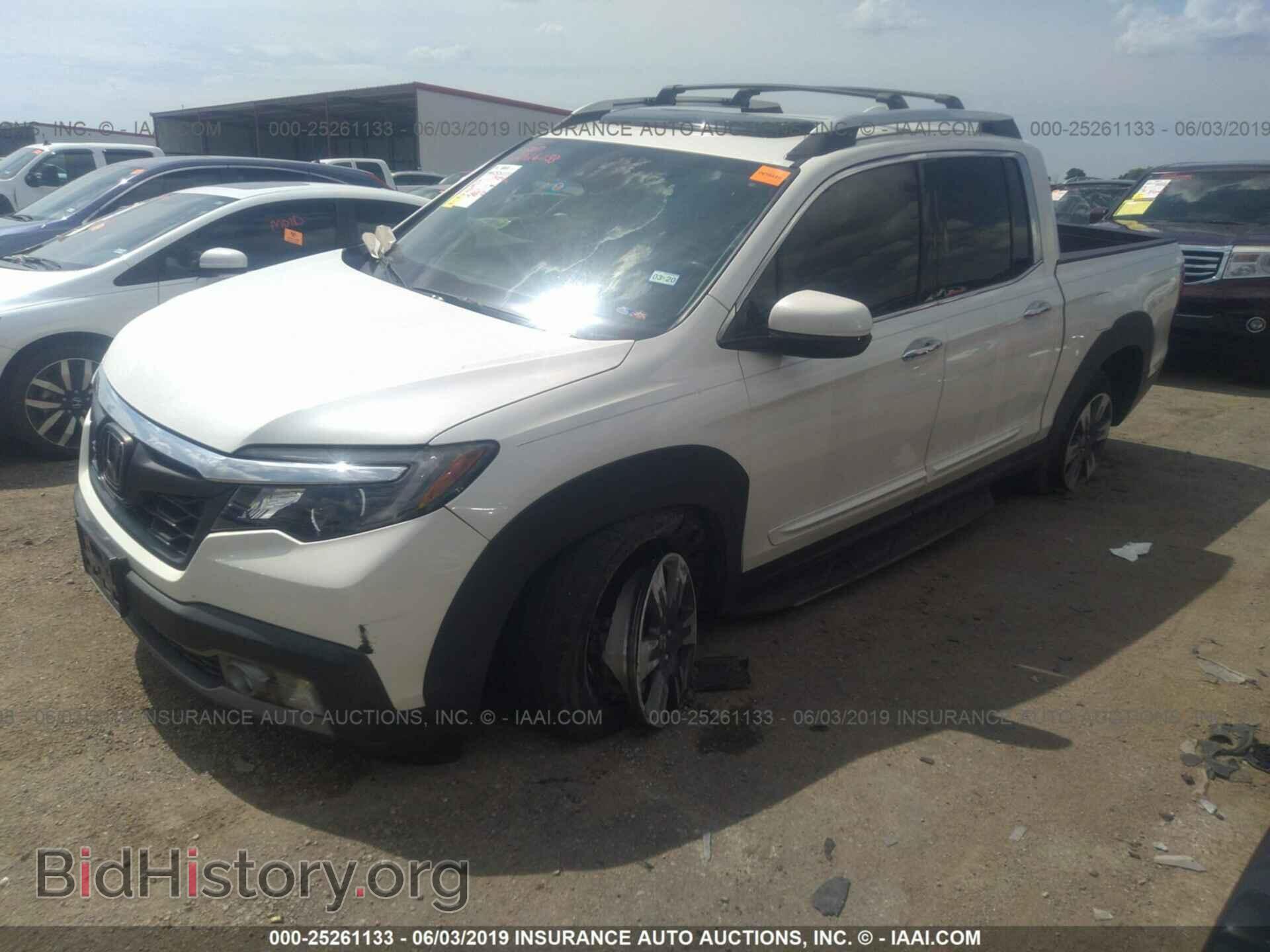 2017 HONDA RIDGELINE - VIN: 5FPYK3F7XHB028170 - Фото 2