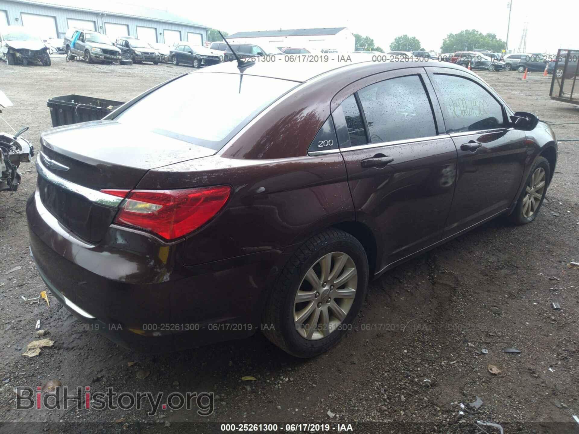 2013 CHRYSLER 200 - VIN: 1C3CCBBB8DN584661 - Фото 4