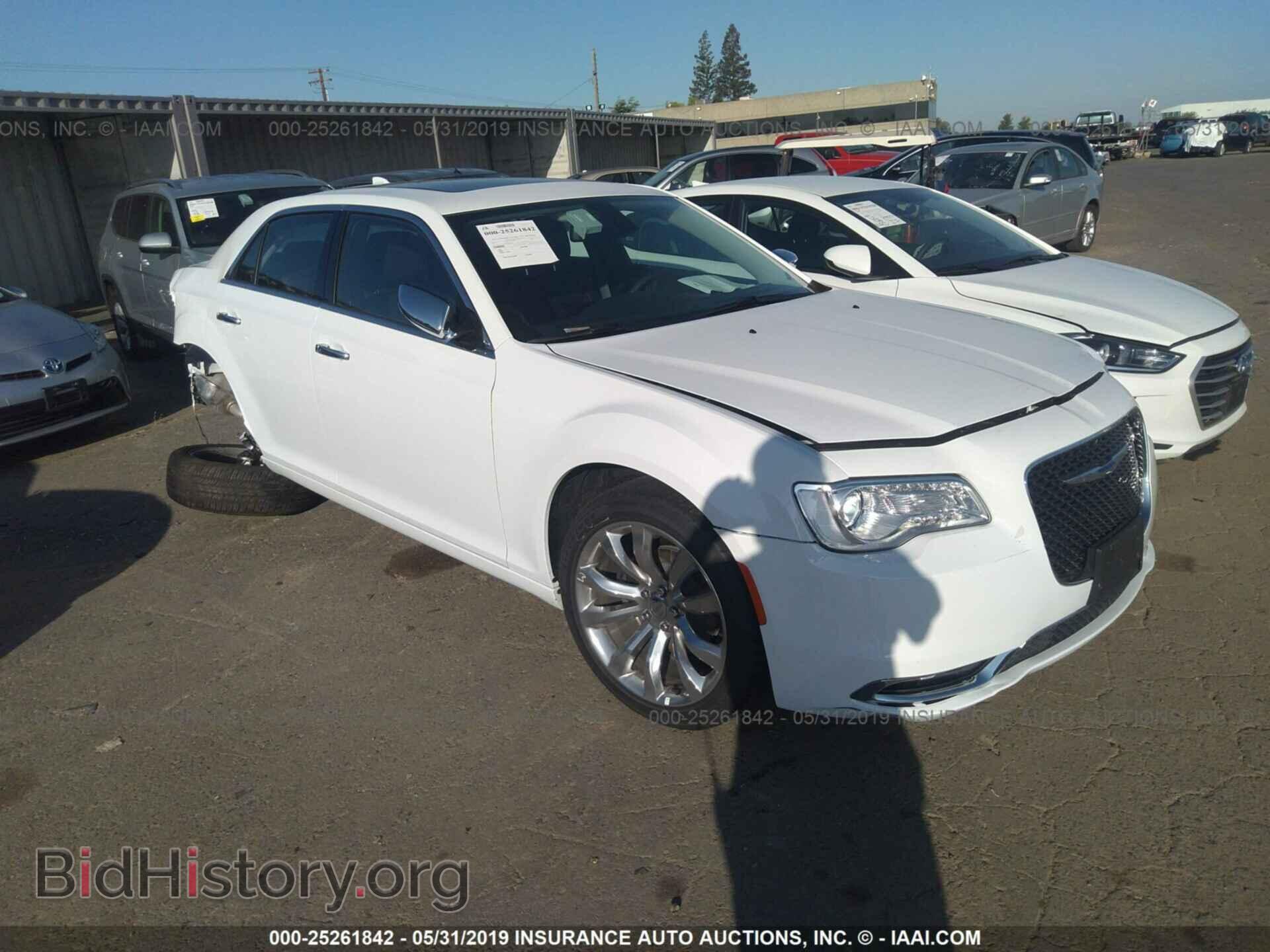 Фотография 2C3CCAEG4KH609630 - CHRYSLER 300 2019