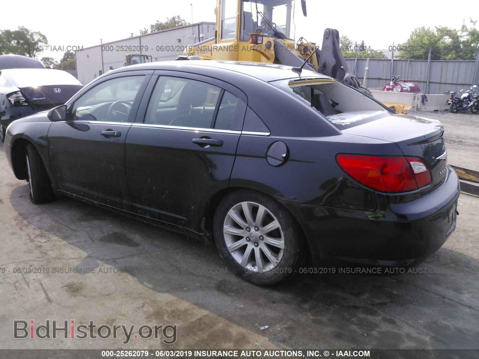 2010 CHRYSLER SEBRING - VIN: 1C3CC5FB4AN193014 - Фото 3