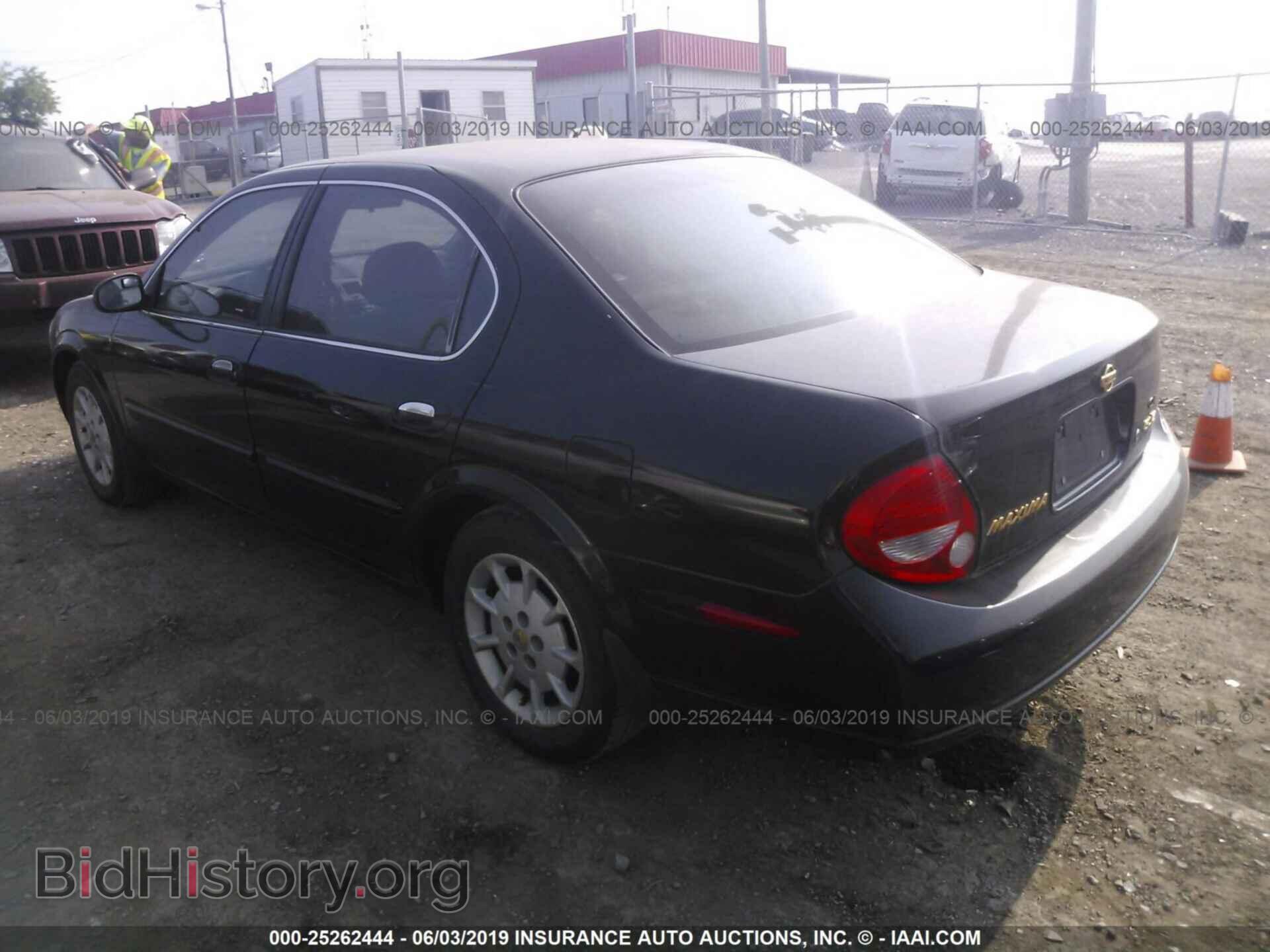 2000 NISSAN MAXIMA - VIN: JN1CA31A5YT218421 - Фото 3