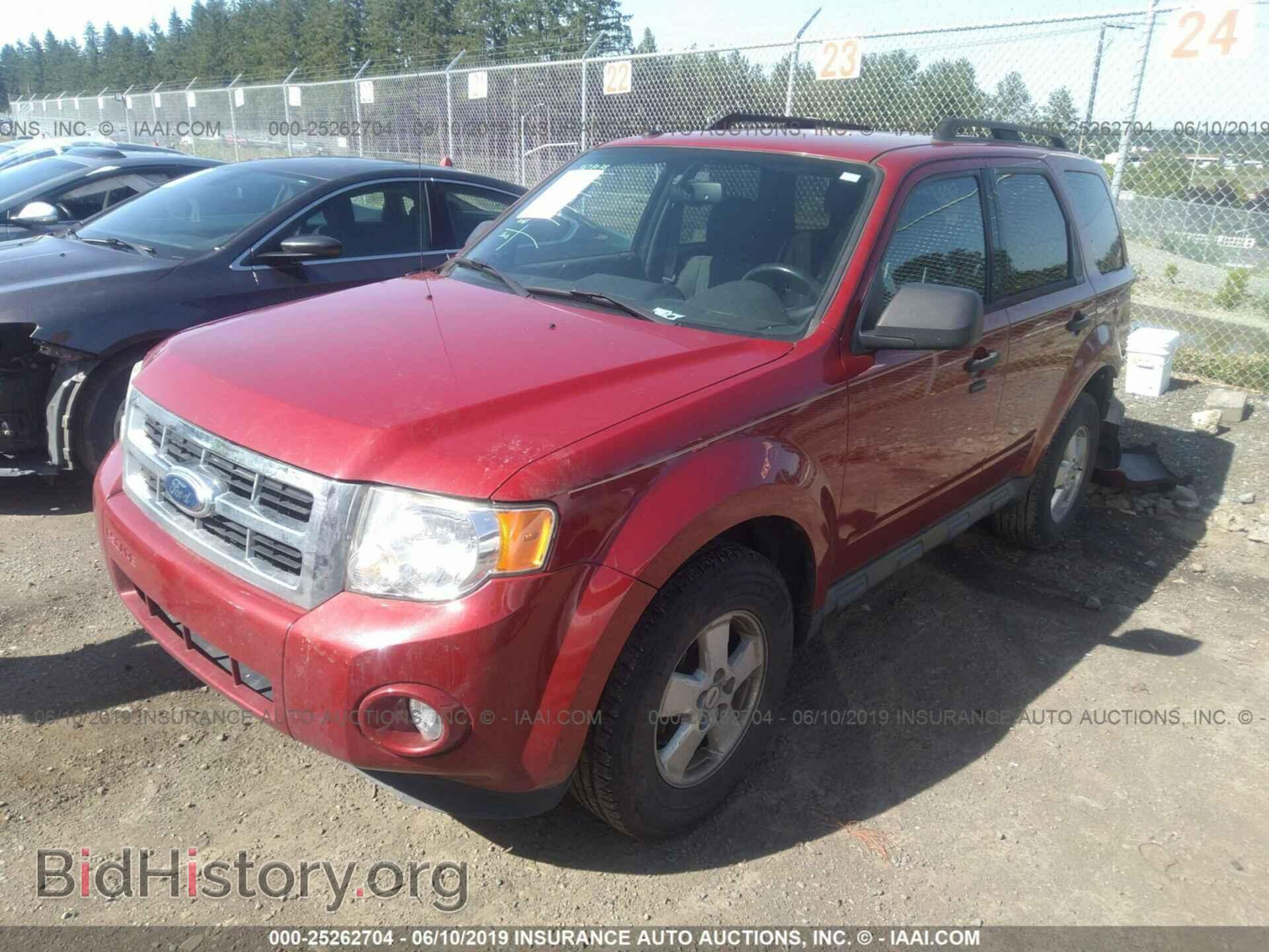 2011 FORD ESCAPE - VIN: 1FMCU9DG2BKB83739 - Photo 2