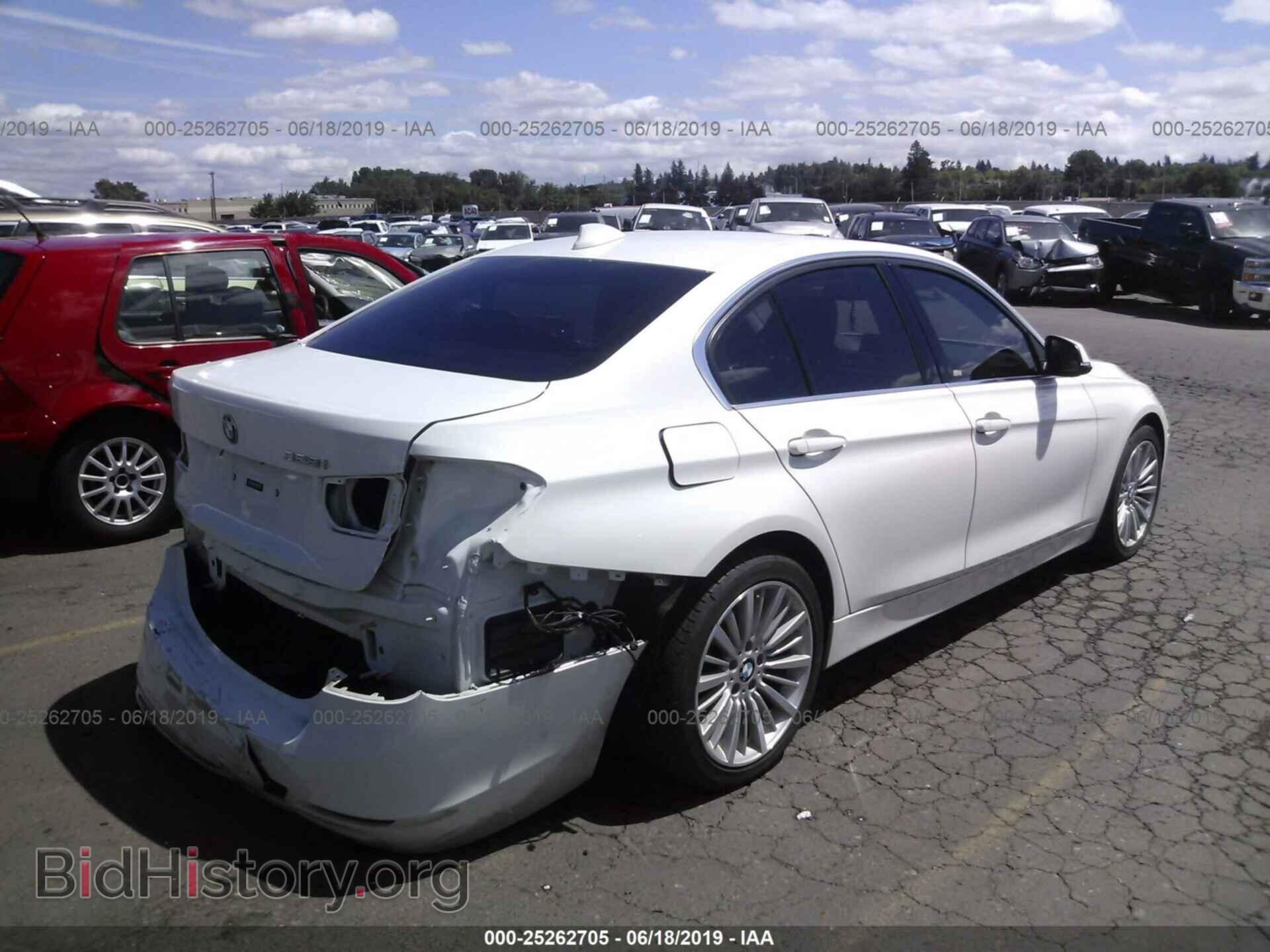 2012 BMW 328 - VIN: WBA3A5C53CF345486 - Фото 4