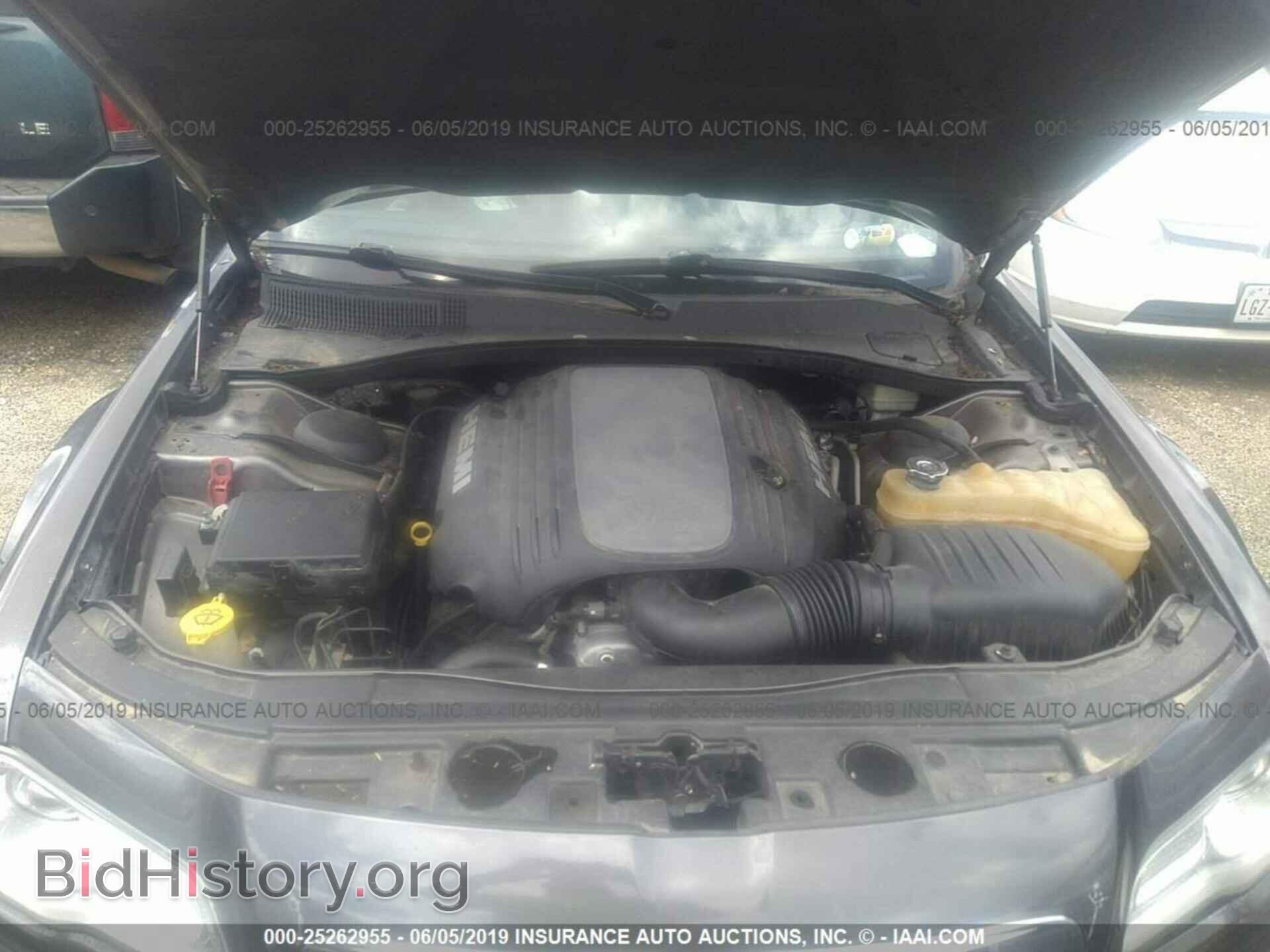 2013 CHRYSLER 300C - VIN: 2C3CCAET5DH574693 - Фото 10
