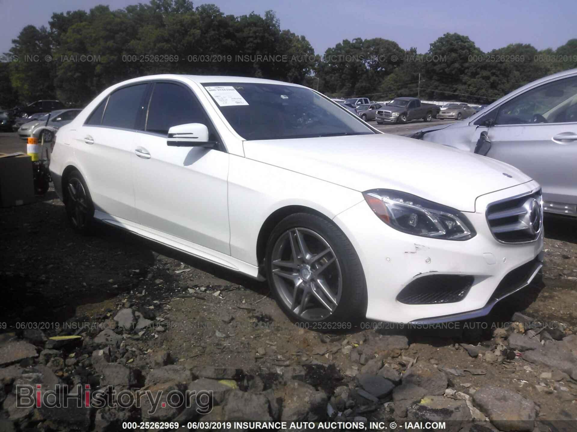 Photo WDDHF5KBXEA999327 - MERCEDES-BENZ E 2014