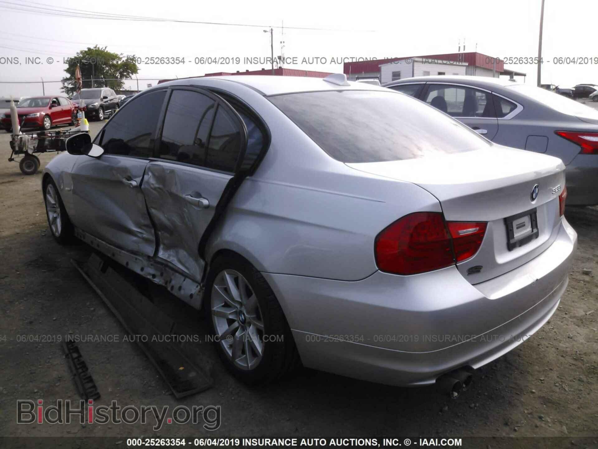 2011 BMW 328 - VIN: WBAPH7C51BE680324 - Photo 3