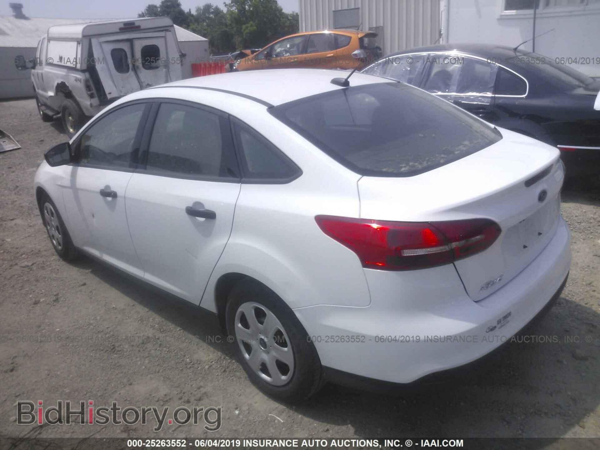 2017 FORD FOCUS - VIN: 1FADP3E21HL323871 - Фото 3