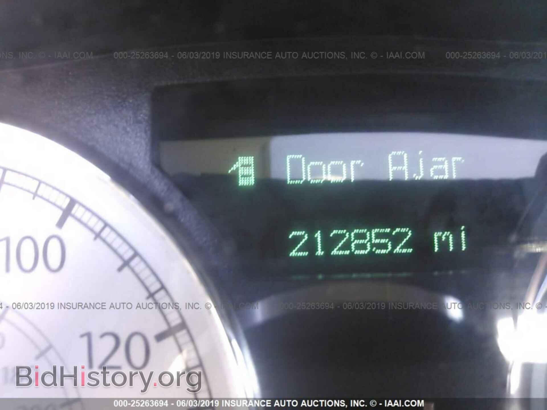2005 CHRYSLER 300C - VIN: 2C3AA63H95H153828 - Фото 7