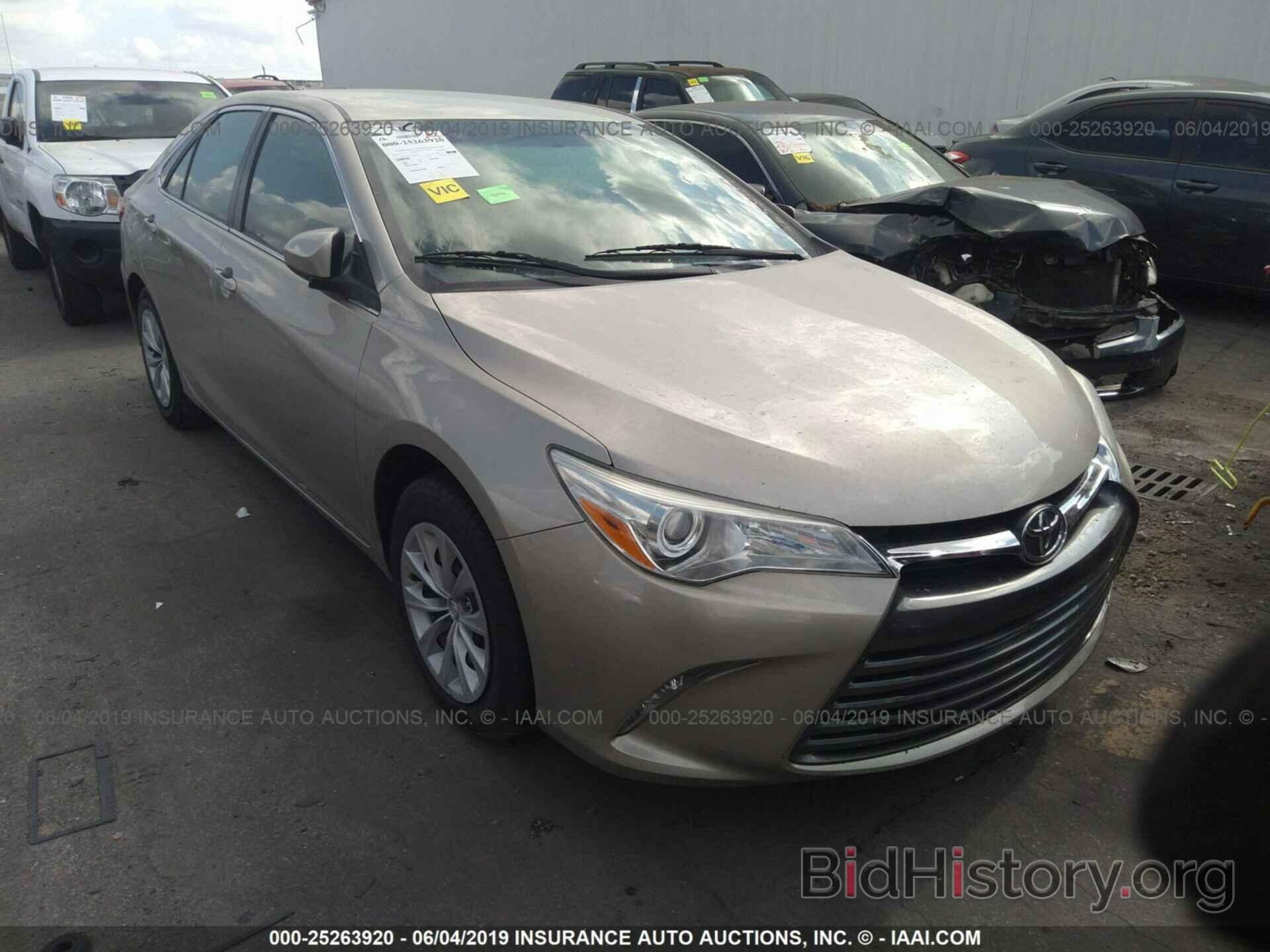 Photo 4T4BF1FK4FR465809 - TOYOTA CAMRY 2015