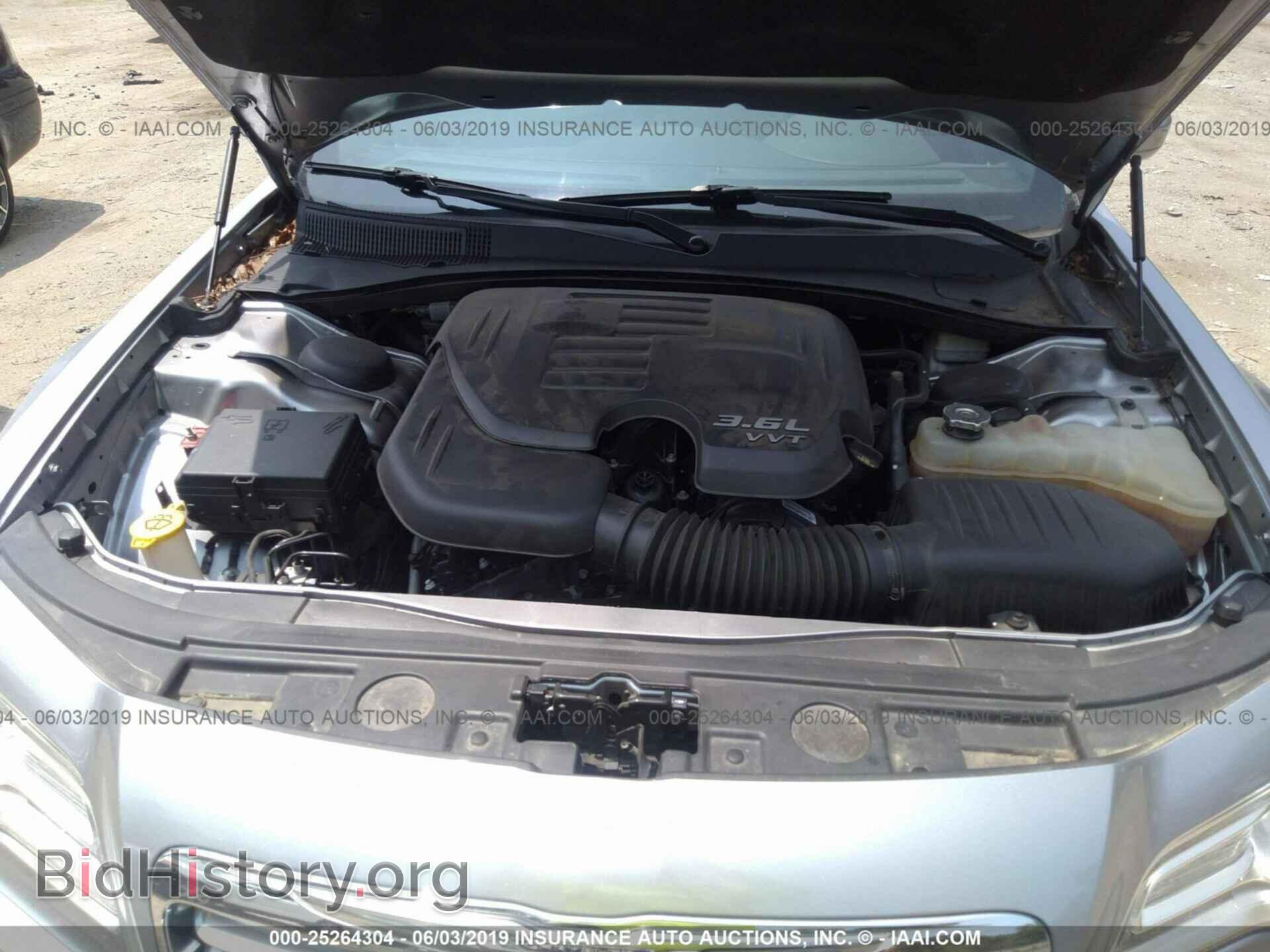 2014 CHRYSLER 300 - VIN: 2C3CCAAG7EH376465 - Фото 10