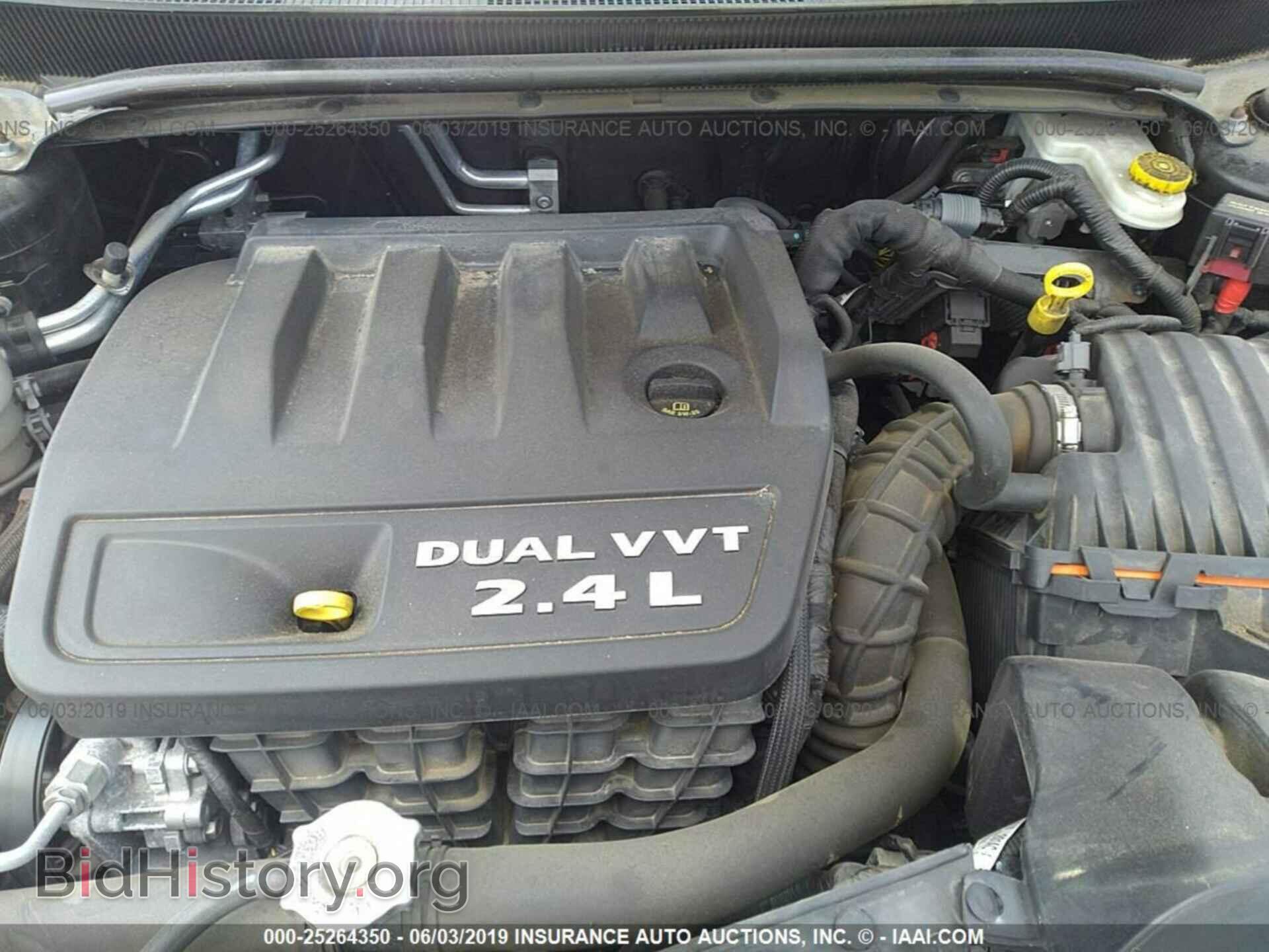 2013 CHRYSLER 200 - VIN: 1C3CCBAB2DN561944 - Фото 10