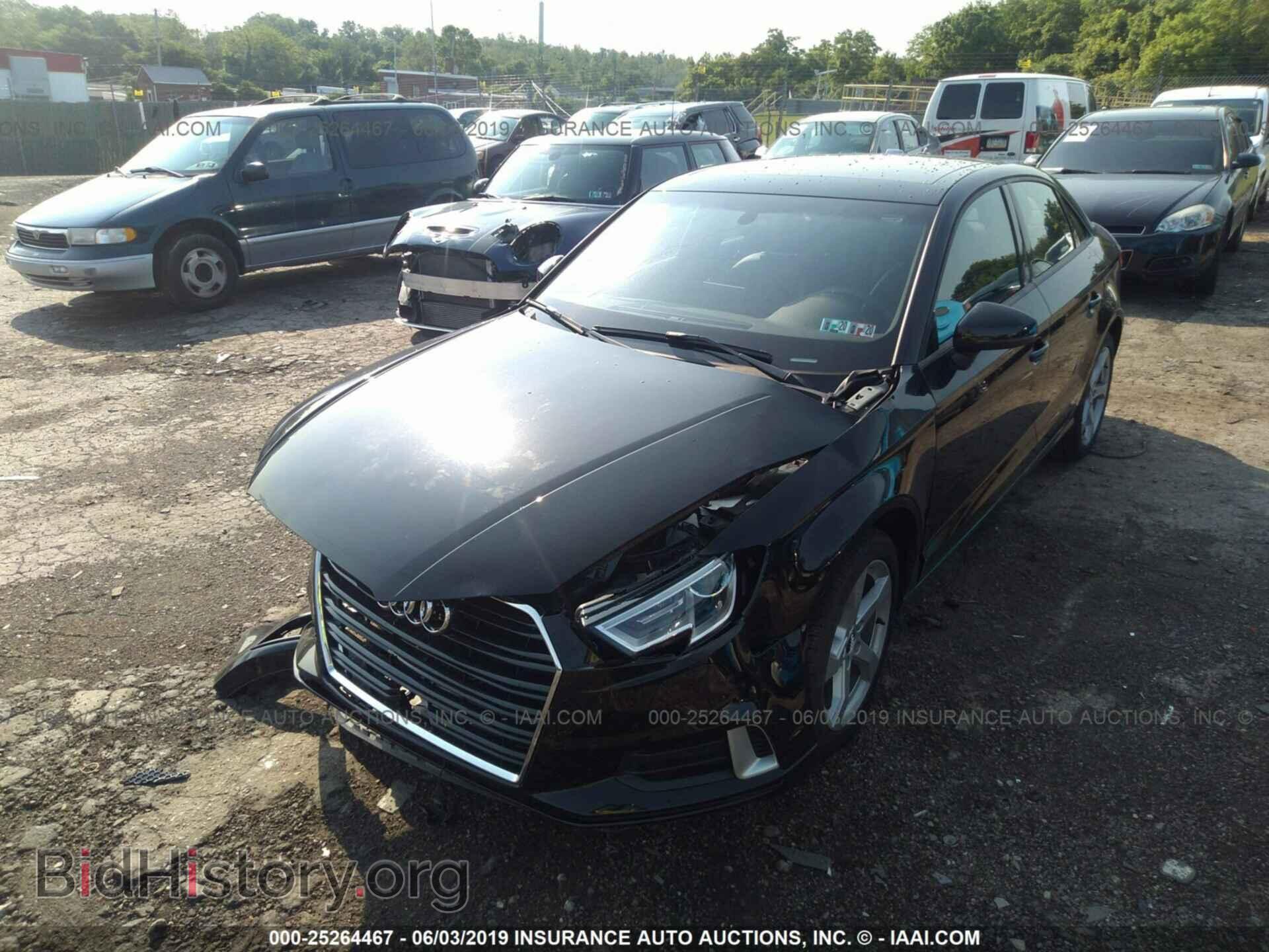 2019 AUDI A3 - VIN: WAUBEGFFXK1018109 - Фото 2