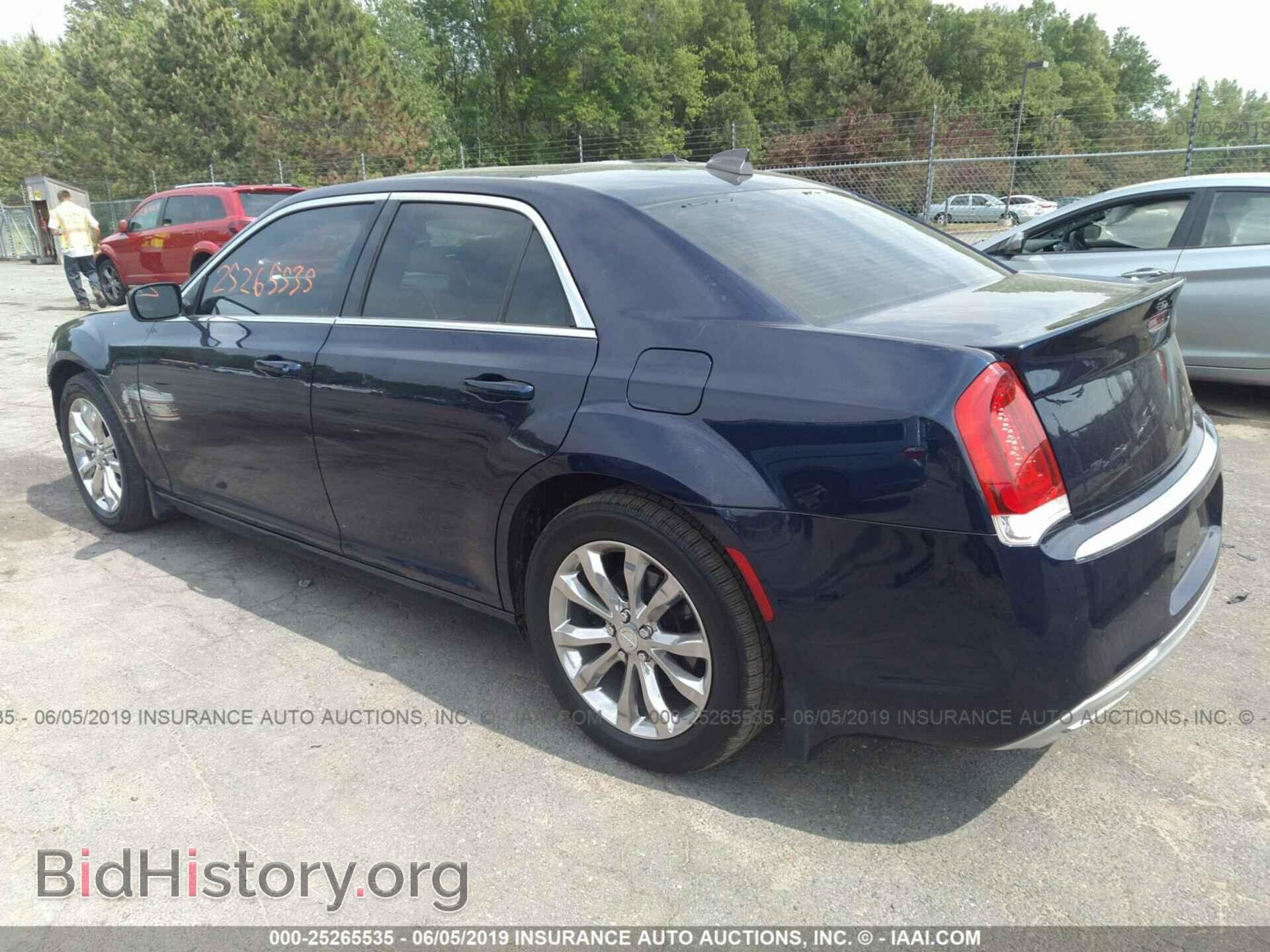 2015 CHRYSLER 300 - VIN: 2C3CCARG4FH830905 - Фото 3