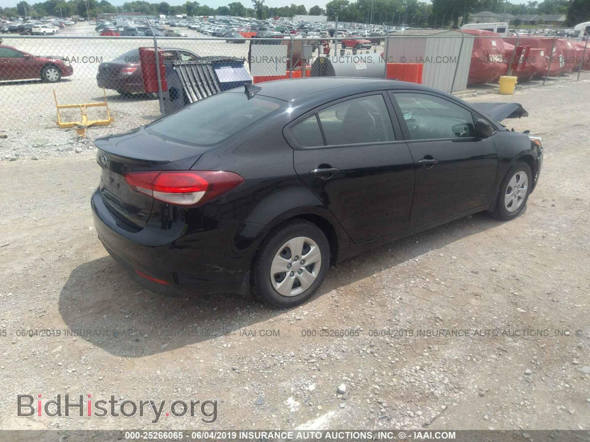 2017 KIA FORTE - VIN: 3KPFK4A72HE132493 - Фото 4