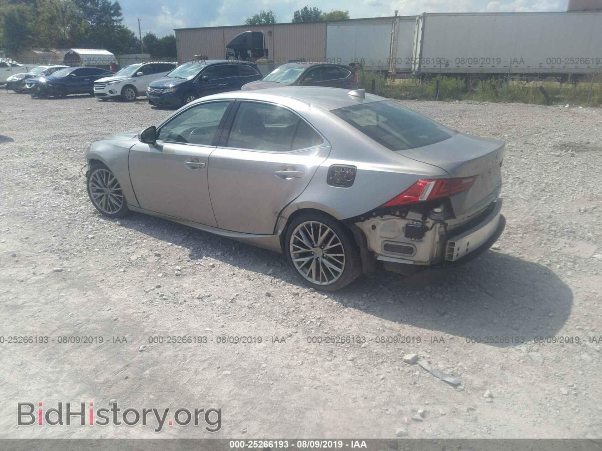 2014 LEXUS IS - VIN: JTHCF1D22E5014133 - Photo 3