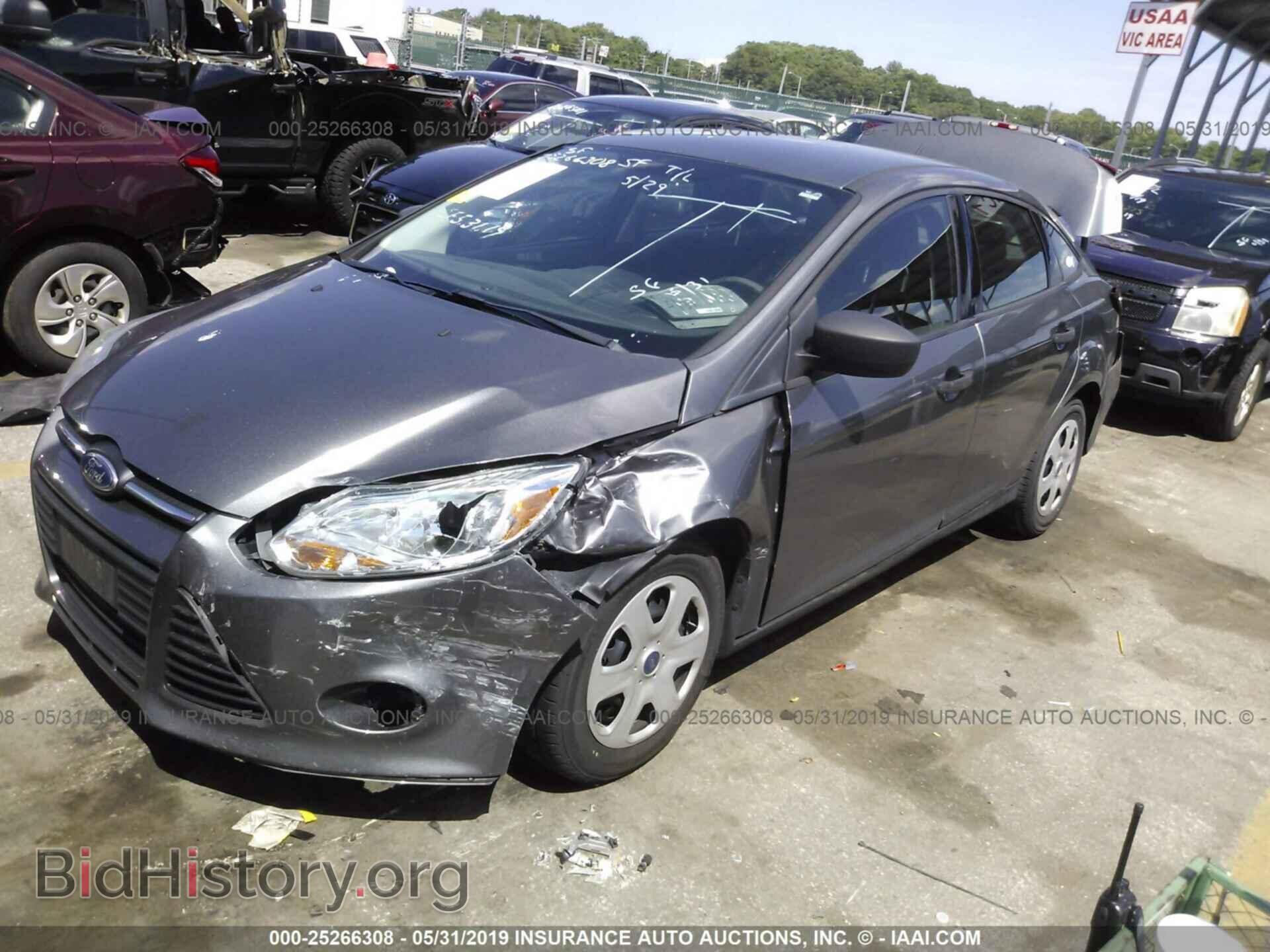 2013 FORD FOCUS - VIN: 1FADP3E27DL194142 - Photo 2