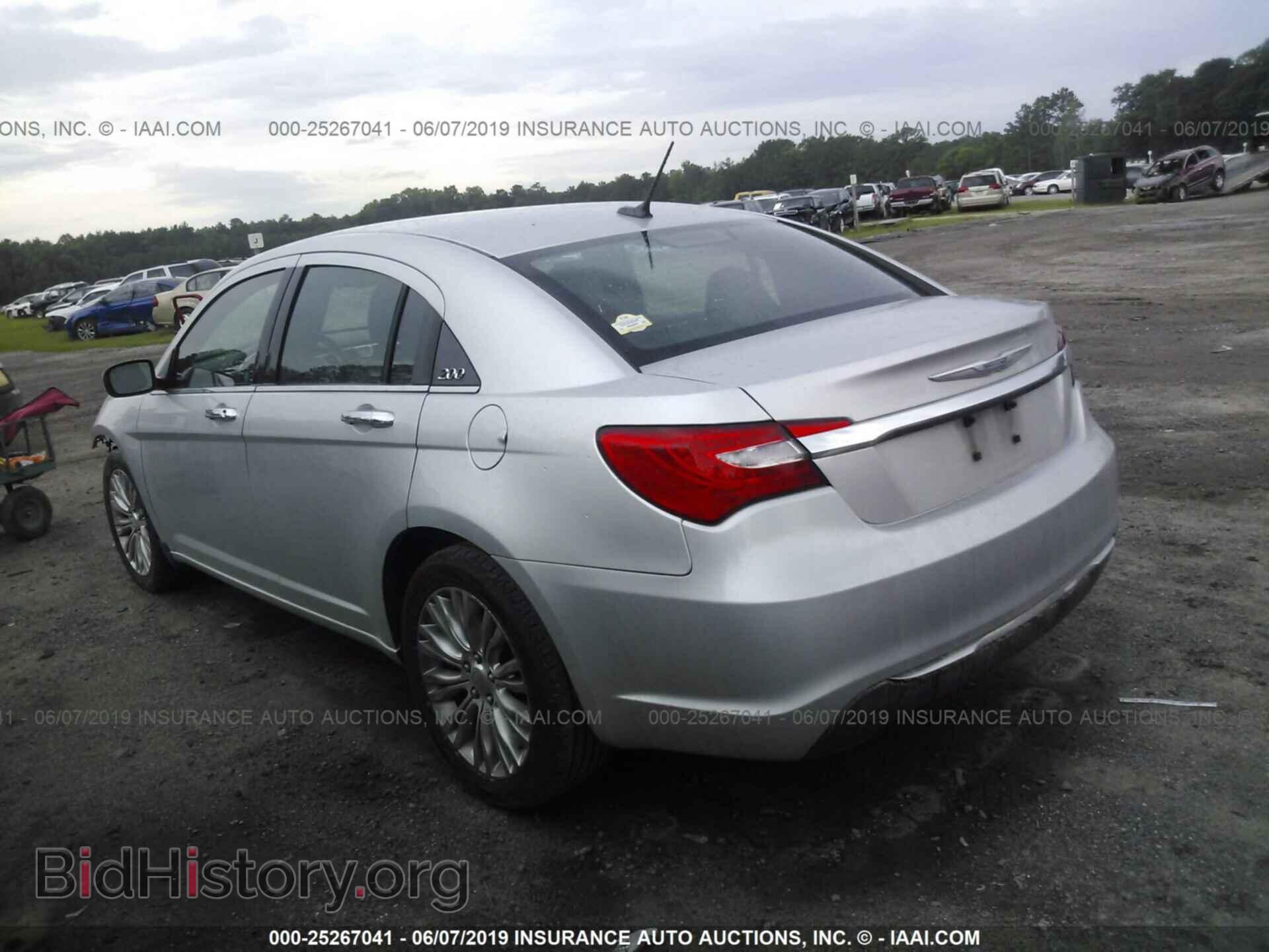 2012 CHRYSLER 200 - VIN: 1C3CCBCB1CN197270 - Photo 3