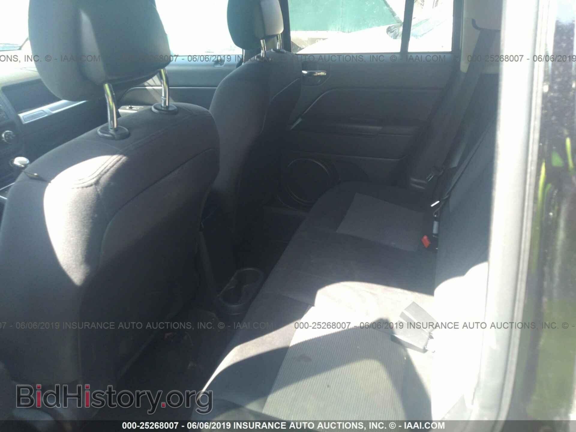 2014 JEEP COMPASS - VIN: 1C4NJDBB9ED828251 - Photo 8