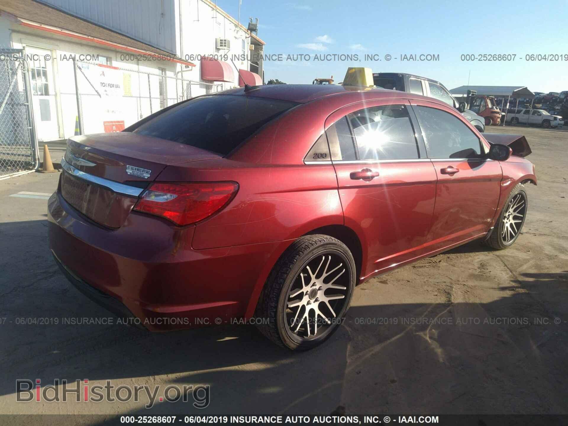 2012 CHRYSLER 200 - VIN: 1C3CCBHG5CN178709 - Фото 4