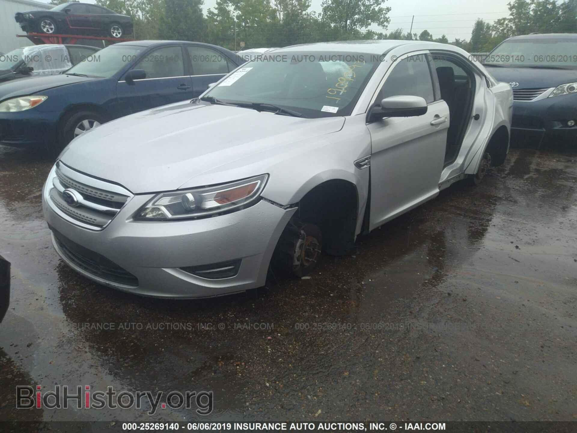 2011 FORD TAURUS - VIN: 1FAHP2EW7BG132048 - Фото 2