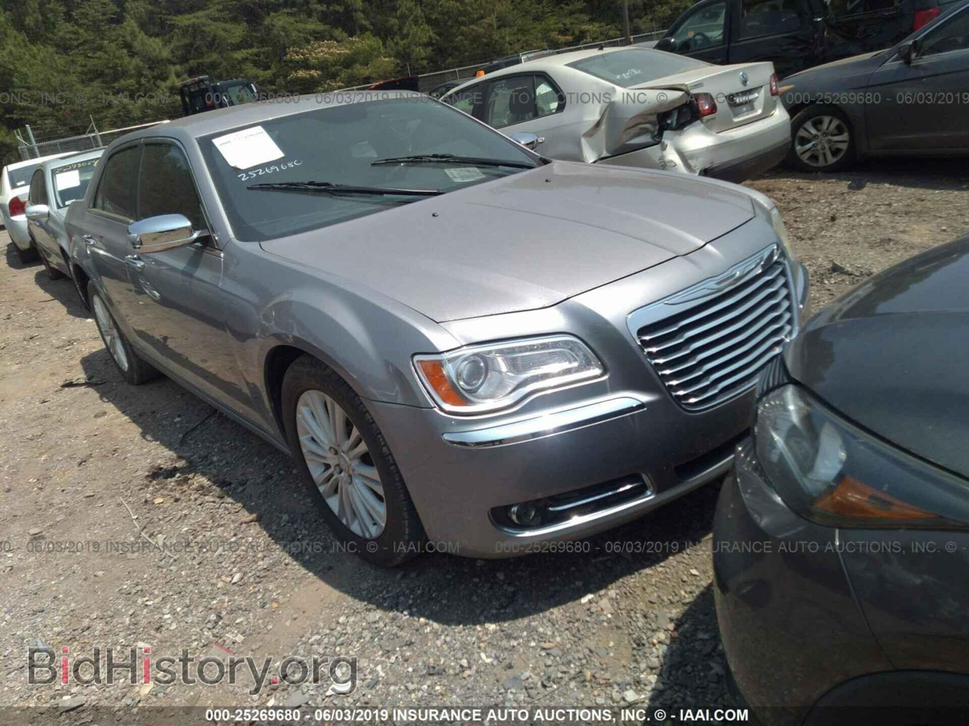 Фотография 2C3CCAKG3EH235875 - CHRYSLER 300C 2014