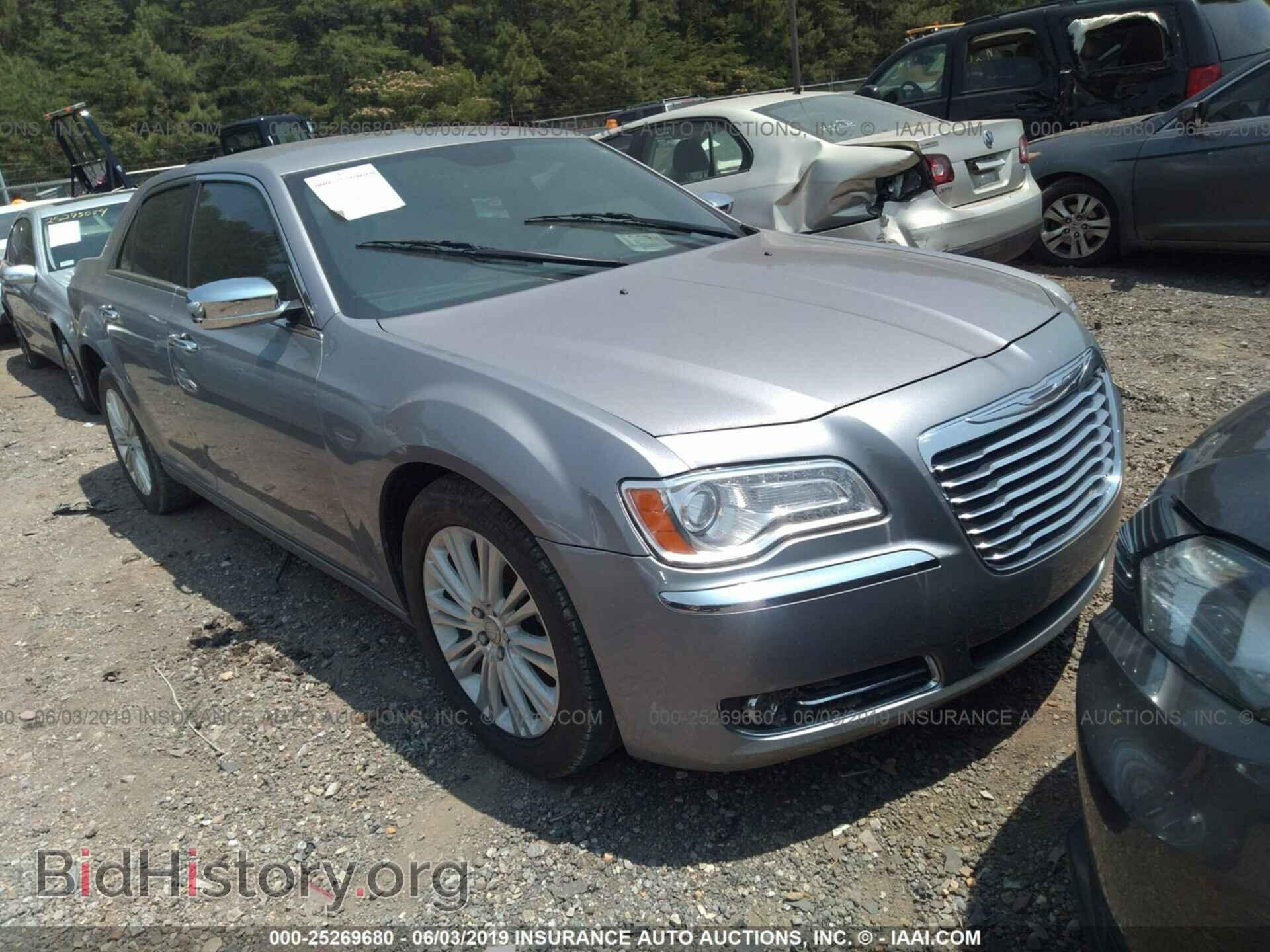 2014 CHRYSLER 300C - VIN: 2C3CCAKG3EH235875 - Фото 3