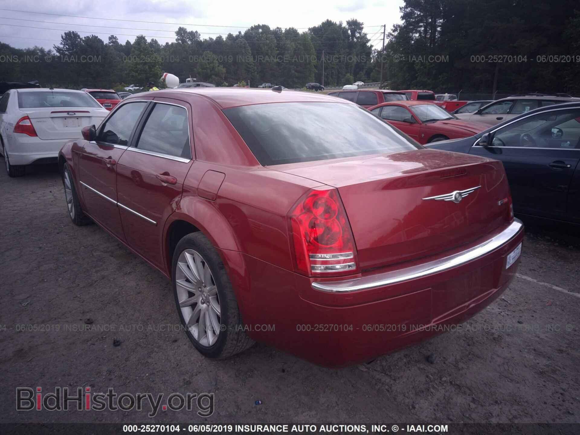 2008 CHRYSLER 300C - VIN: 2C3LA63H68H183253 - Фото 3