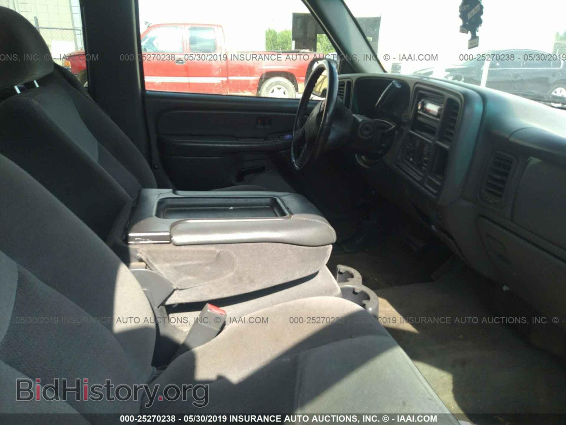 2005 GMC NEW SIERRA - VIN: 2GTEC13TX51131120 - Фото 5