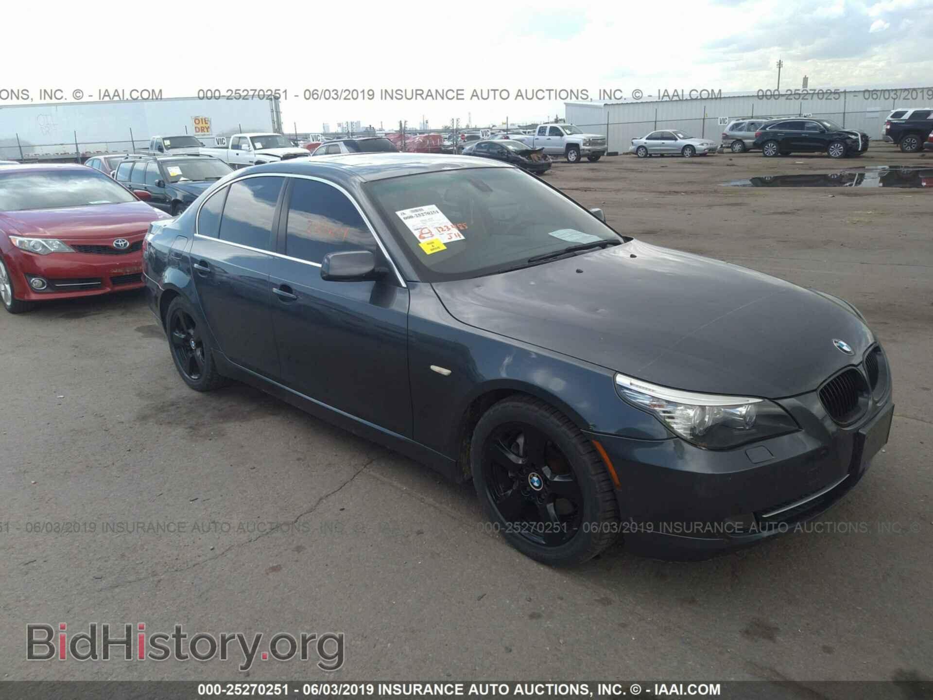 Photo WBANV93528CZ65632 - BMW 535 2008