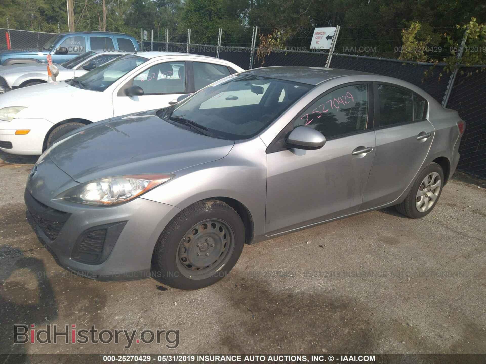 2011 MAZDA 3 - VIN: JM1BL1UF8B1470620 - Фото 2