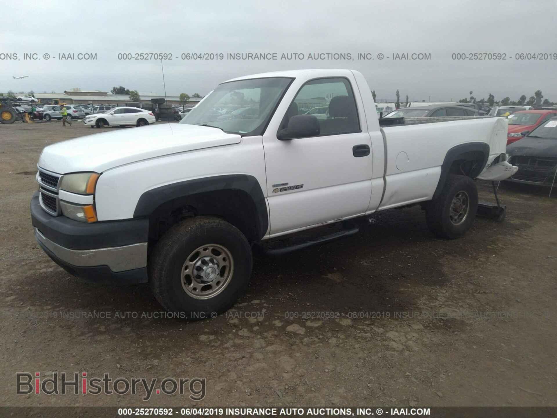 2007 CHEVROLET SILVERADO - VIN: 1GCHC24D57E160083 - Фото 2
