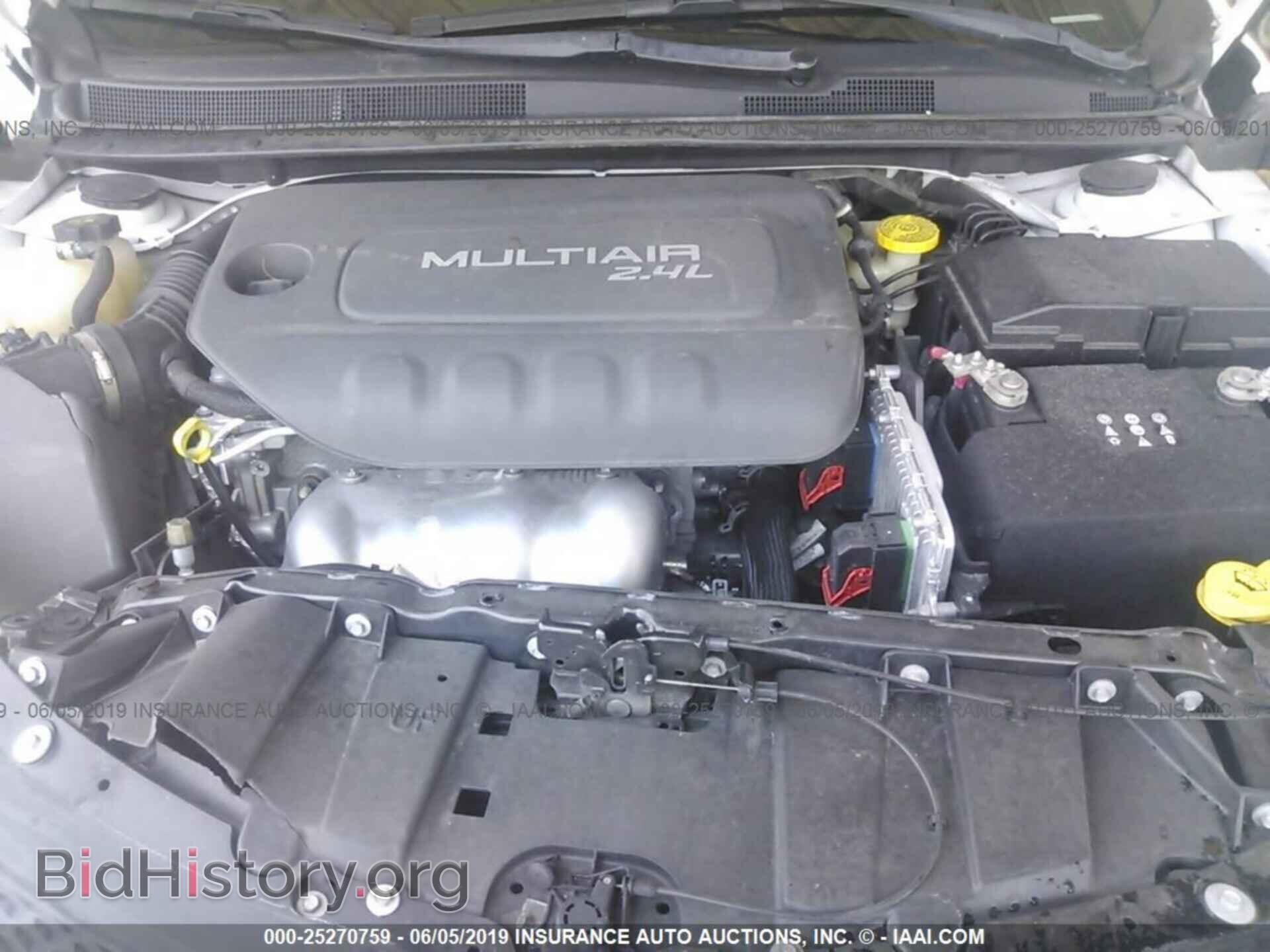 2015 CHRYSLER 200 - VIN: 1C3CCCAB6FN681450 - Фото 10