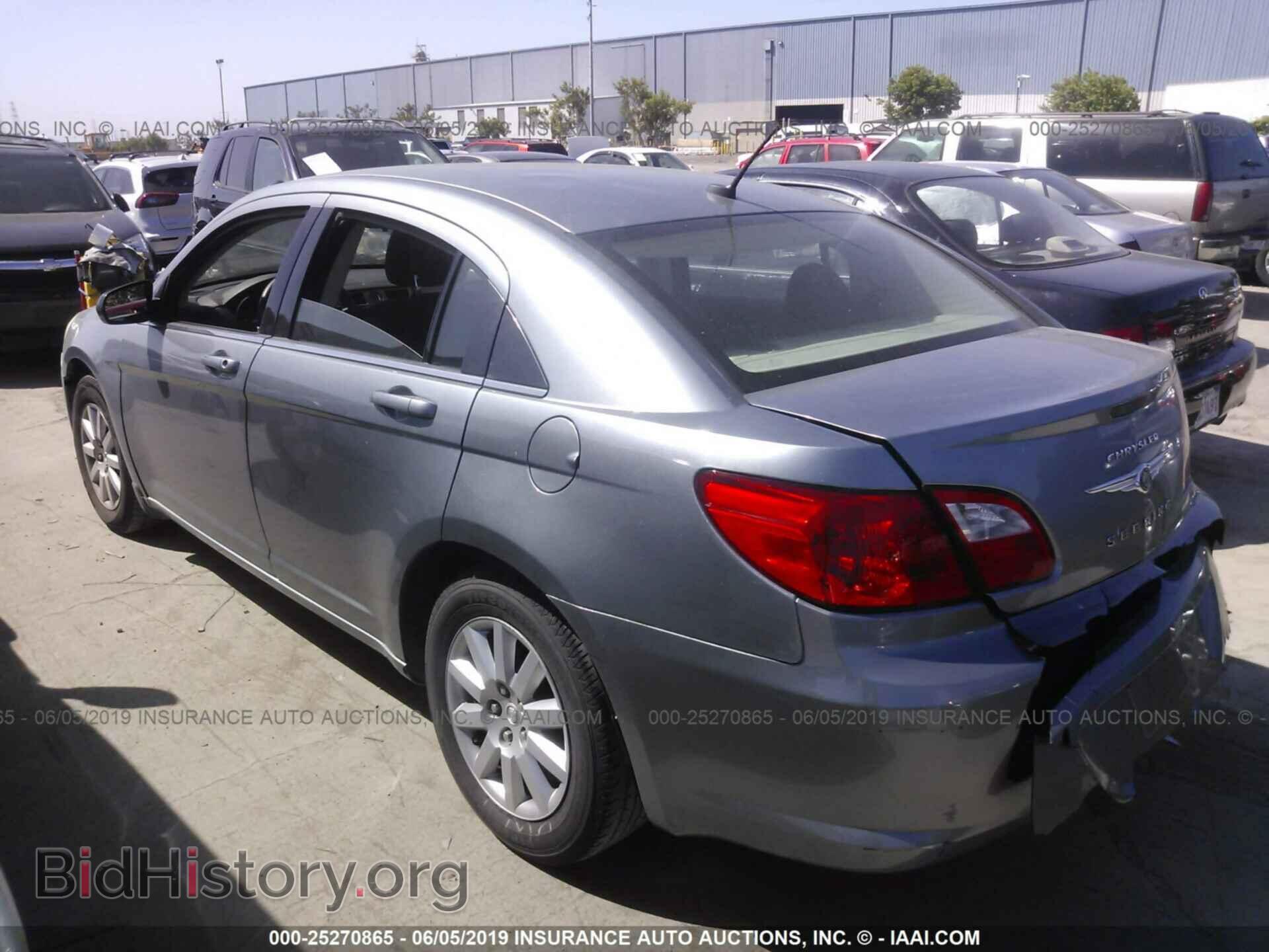 2010 CHRYSLER SEBRING - VIN: 1C3CC4FB8AN115992 - Фото 3