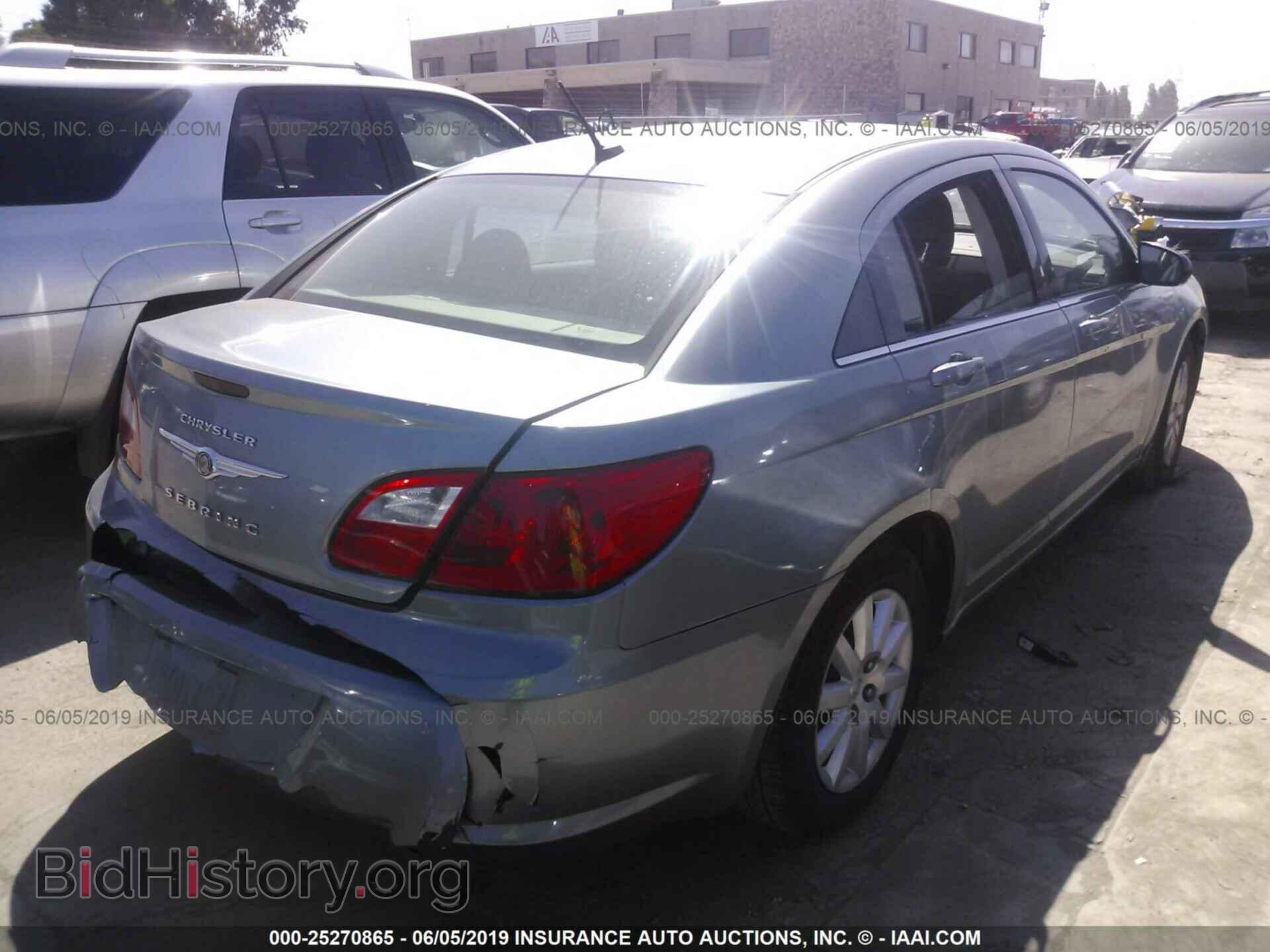 2010 CHRYSLER SEBRING - VIN: 1C3CC4FB8AN115992 - Фото 4