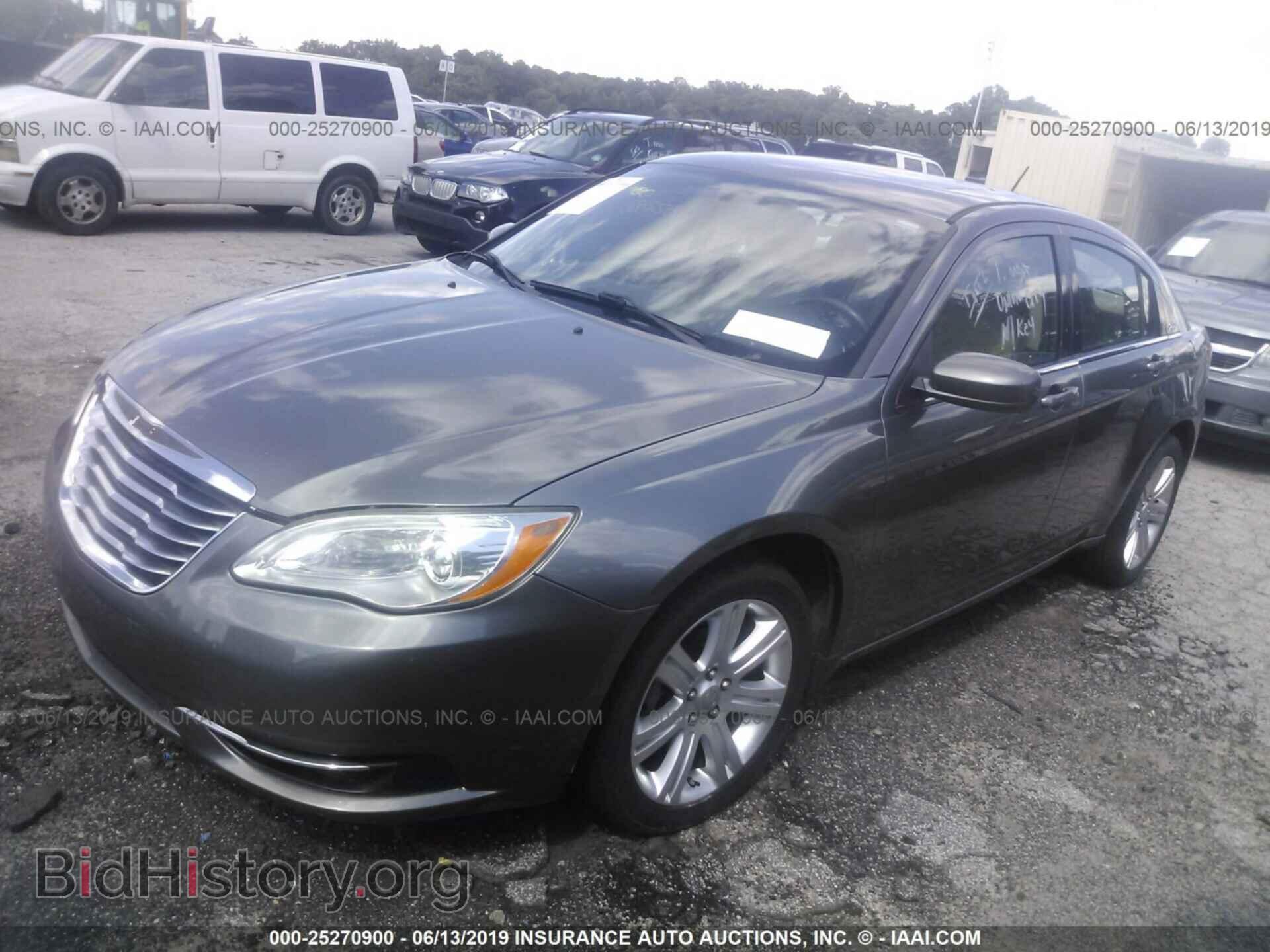 2012 CHRYSLER 200 - VIN: 1C3CCBBG8CN242119 - Фото 2