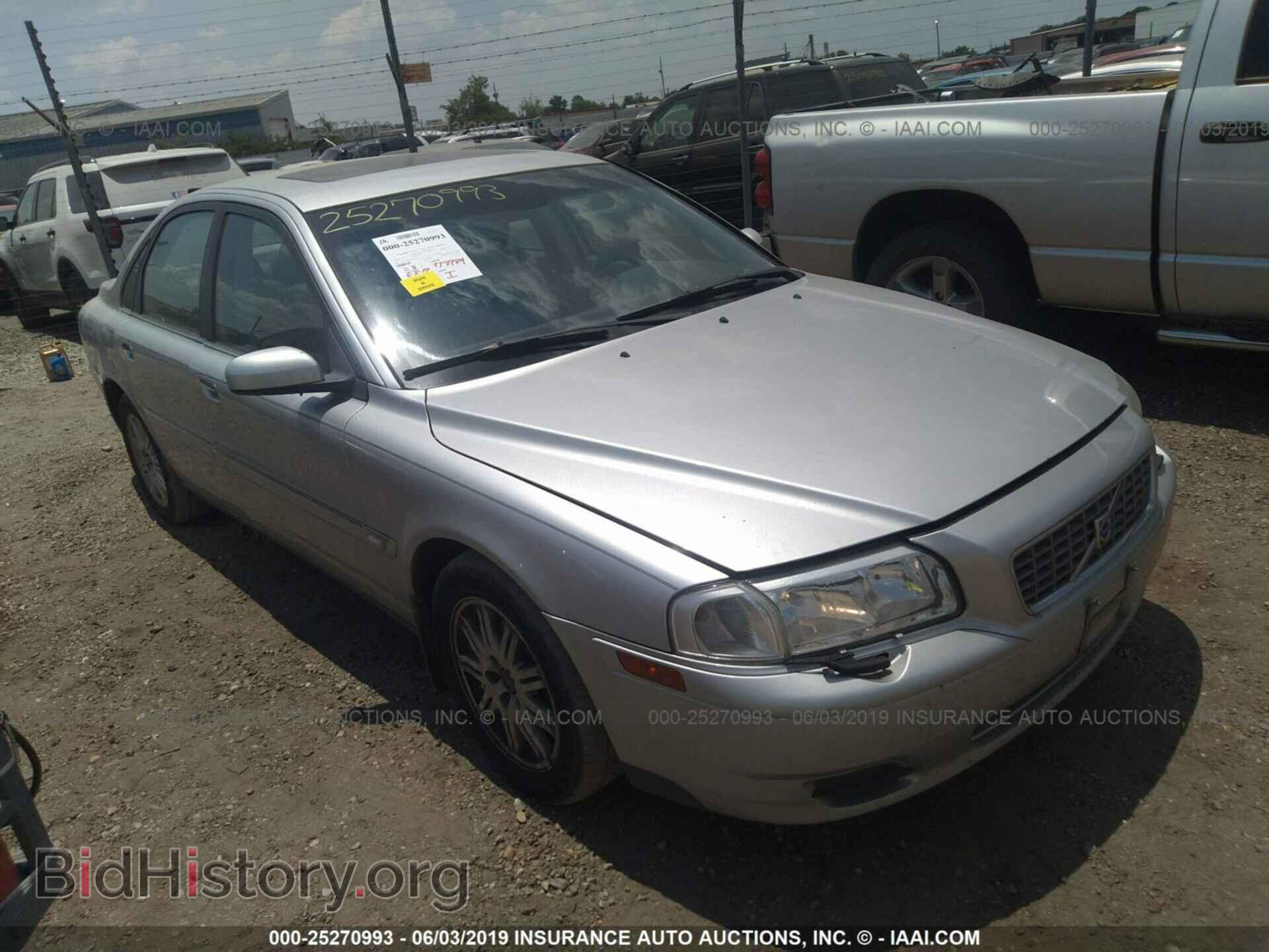 Фотография YV1TS59H441369113 - VOLVO S80 2004