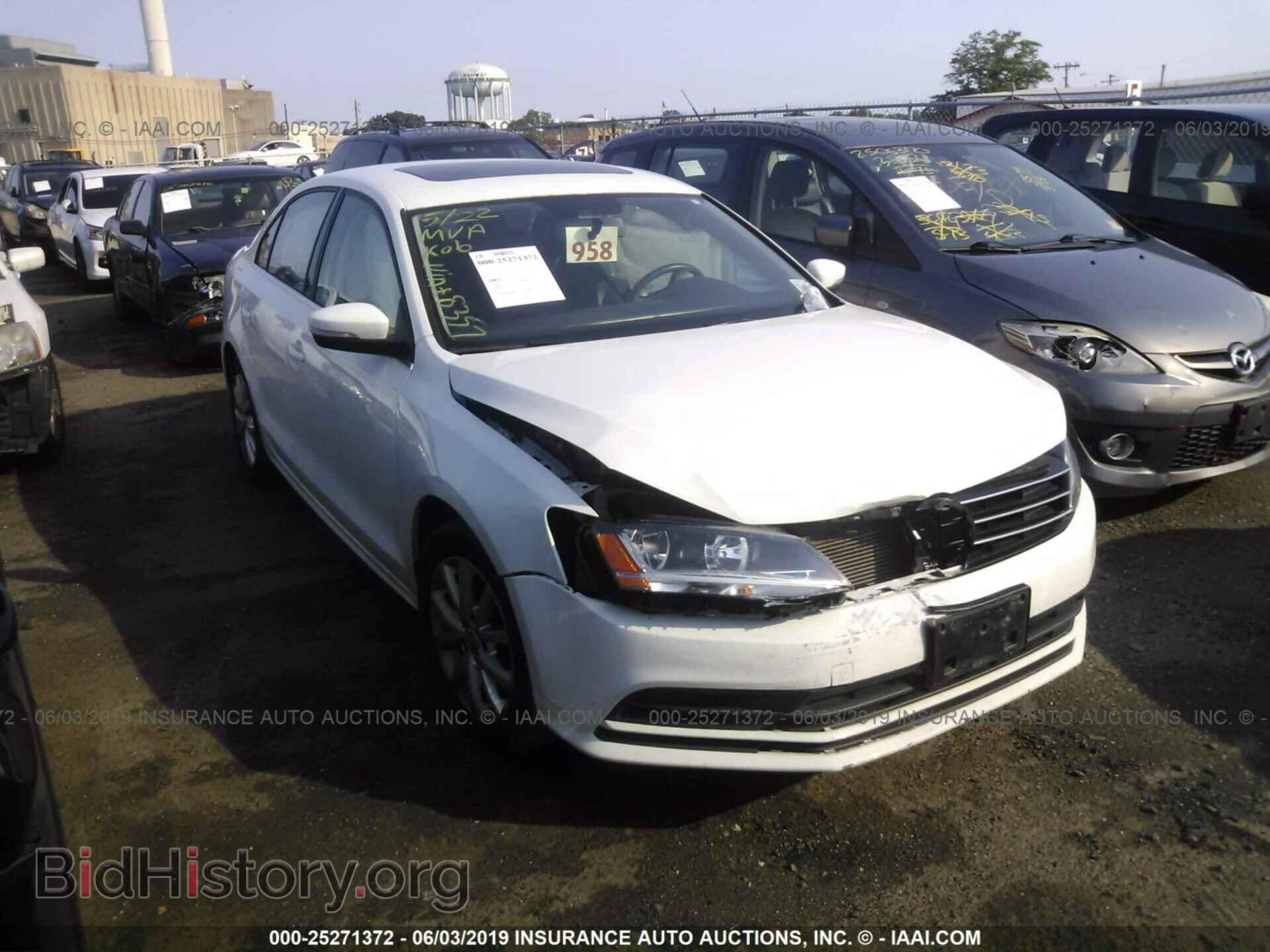 Фотография 3VWDB7AJXHM308357 - VOLKSWAGEN JETTA 2017
