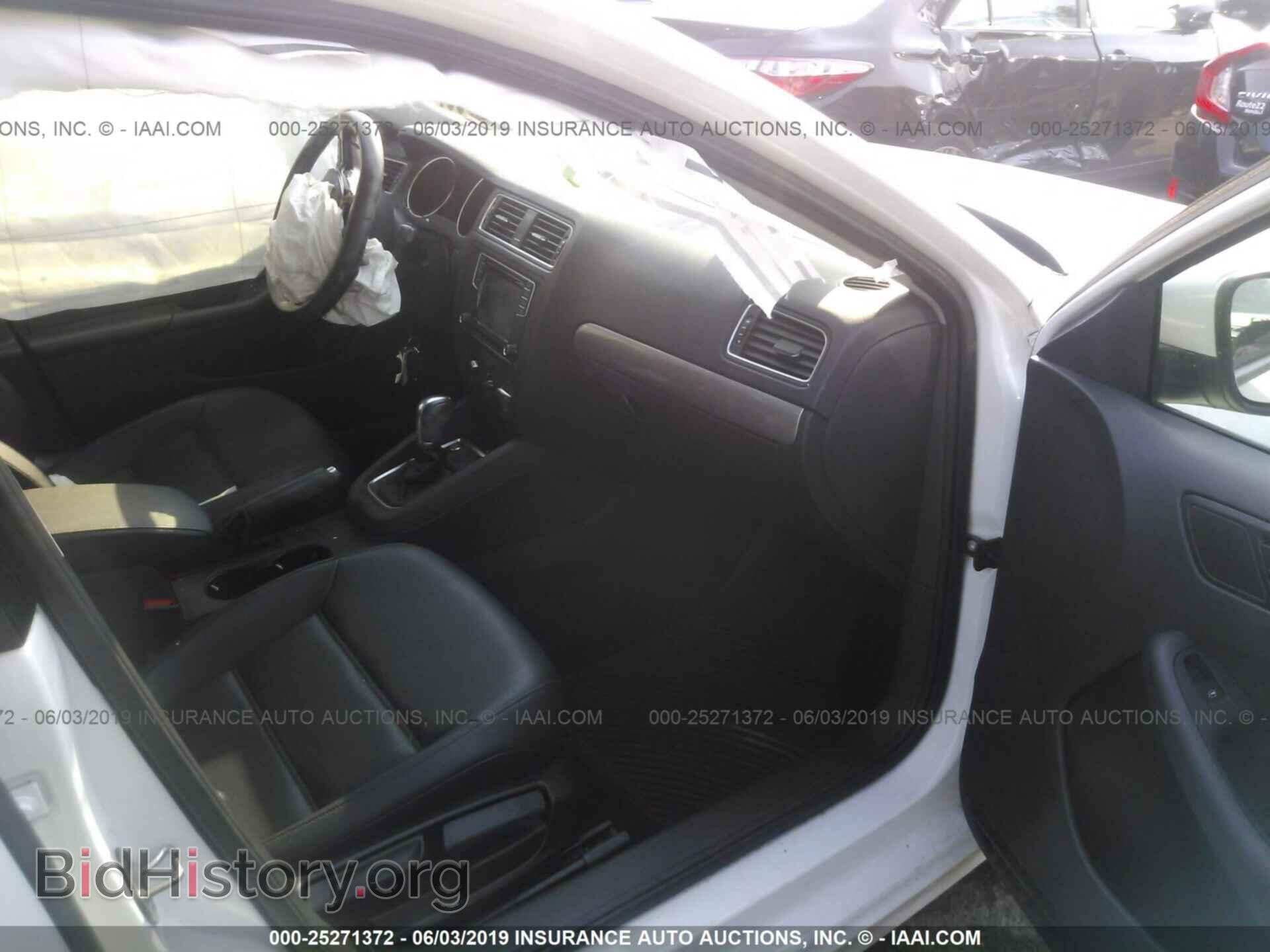 2017 VOLKSWAGEN JETTA - VIN: 3VWDB7AJXHM308357 - Фото 5