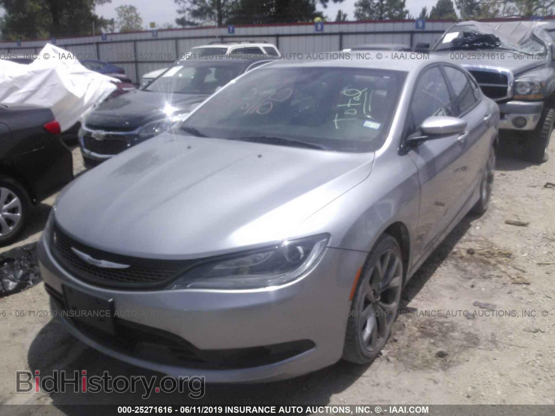 2016 CHRYSLER 200 - VIN: 1C3CCCBB6GN111741 - Фото 2