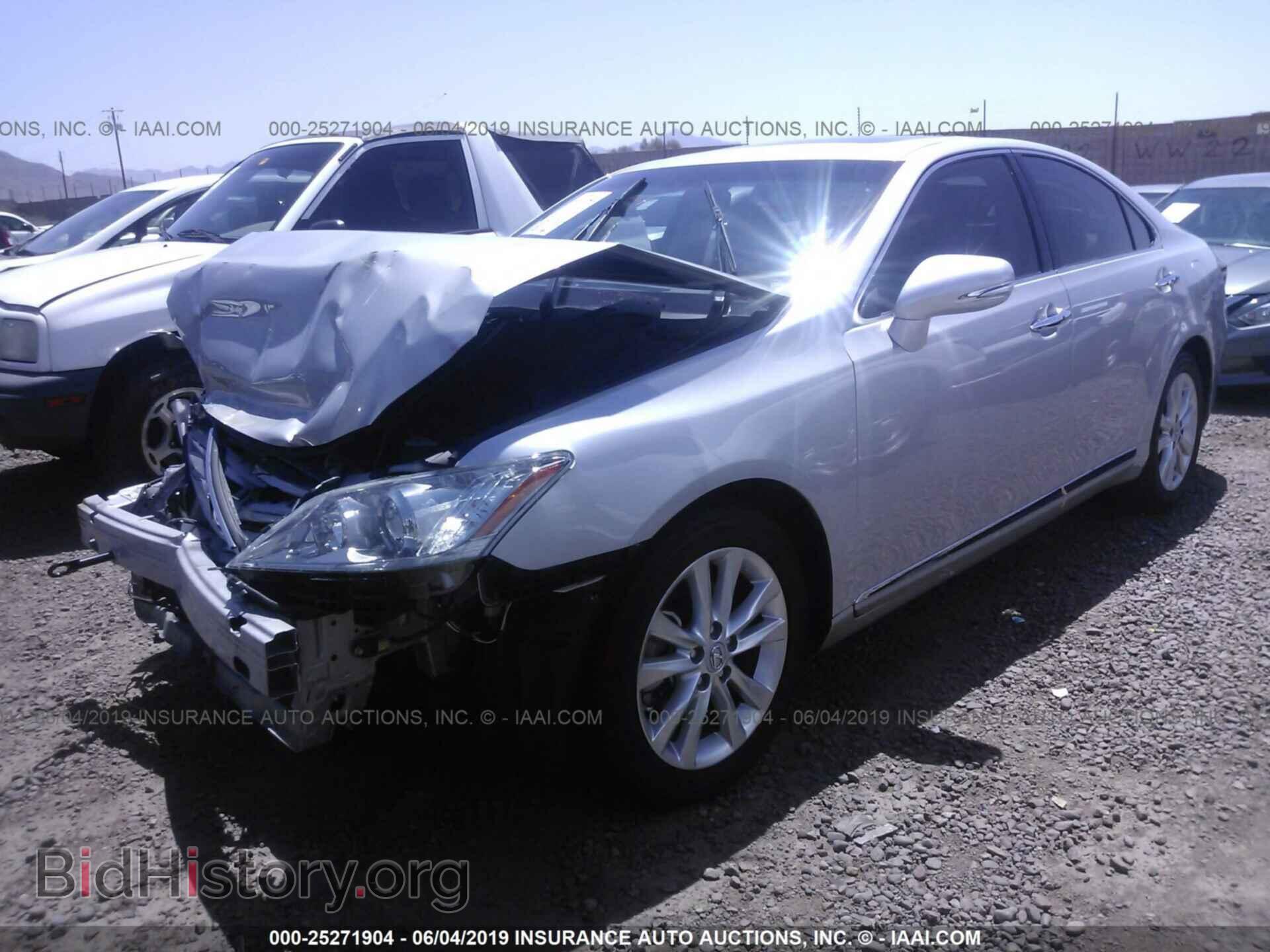 2011 LEXUS ES - VIN: JTHBK1EG1B2430060 - Фото 2