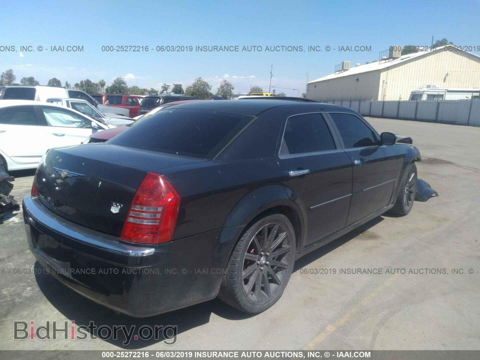 2005 CHRYSLER 300C - VIN: 2C3AA63H65H520345 - Фото 4