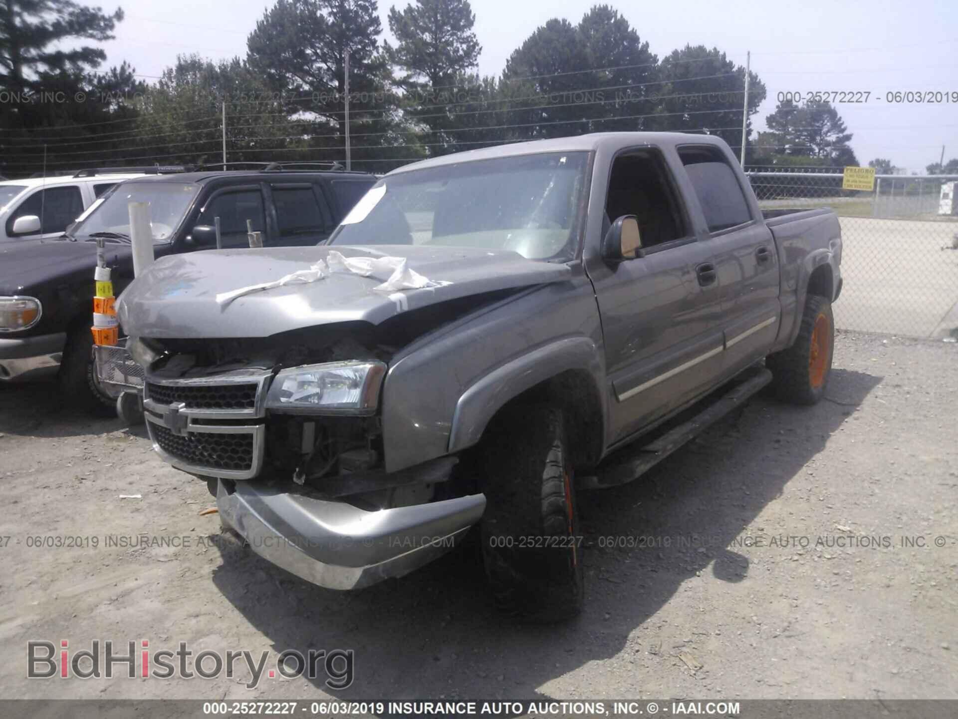 2006 CHEVROLET SILVERADO - VIN: 2GCEK13T561128436 - Фото 2