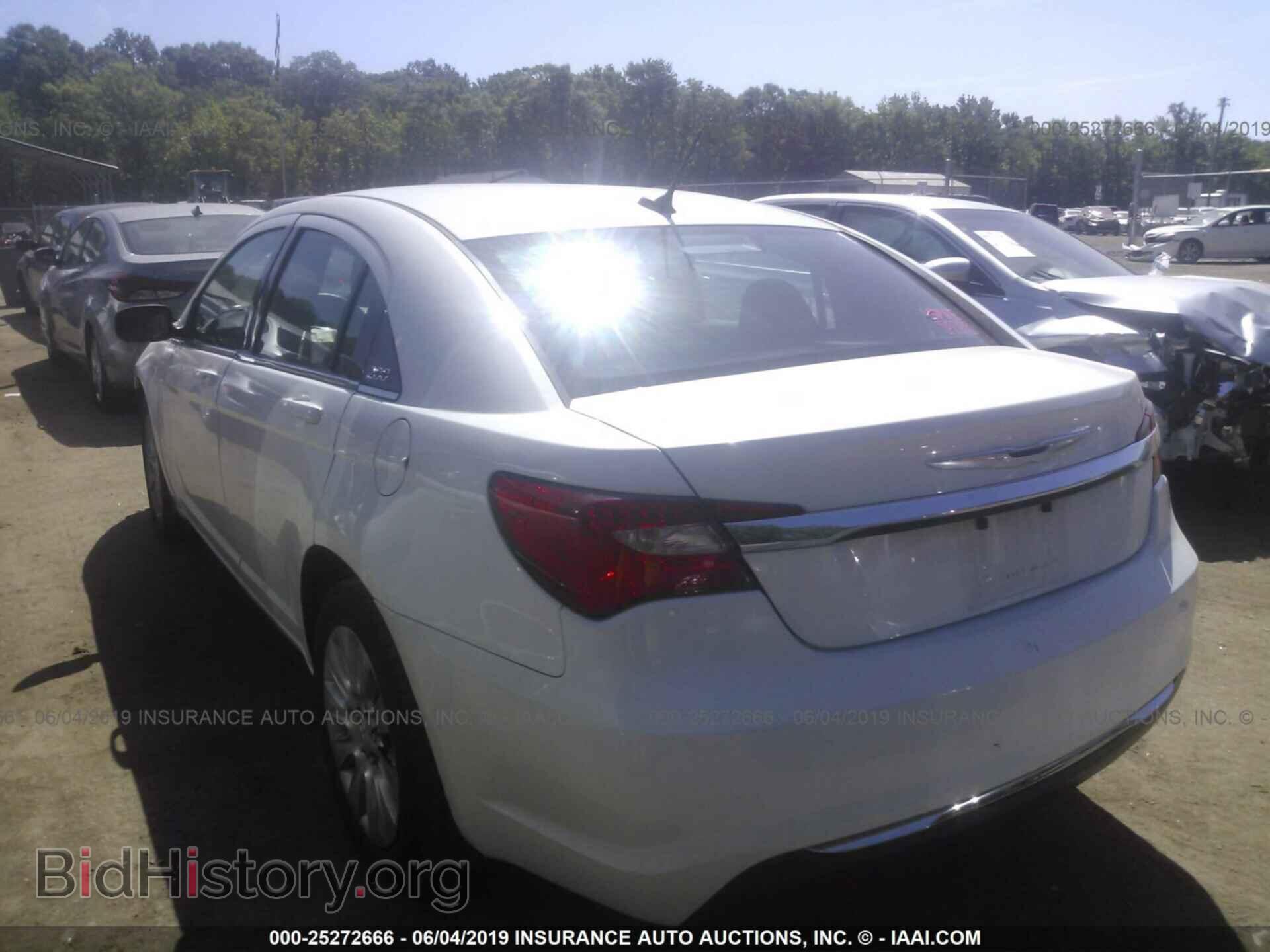 2014 CHRYSLER 200 - VIN: 1C3CCBAB2EN122745 - Фото 3