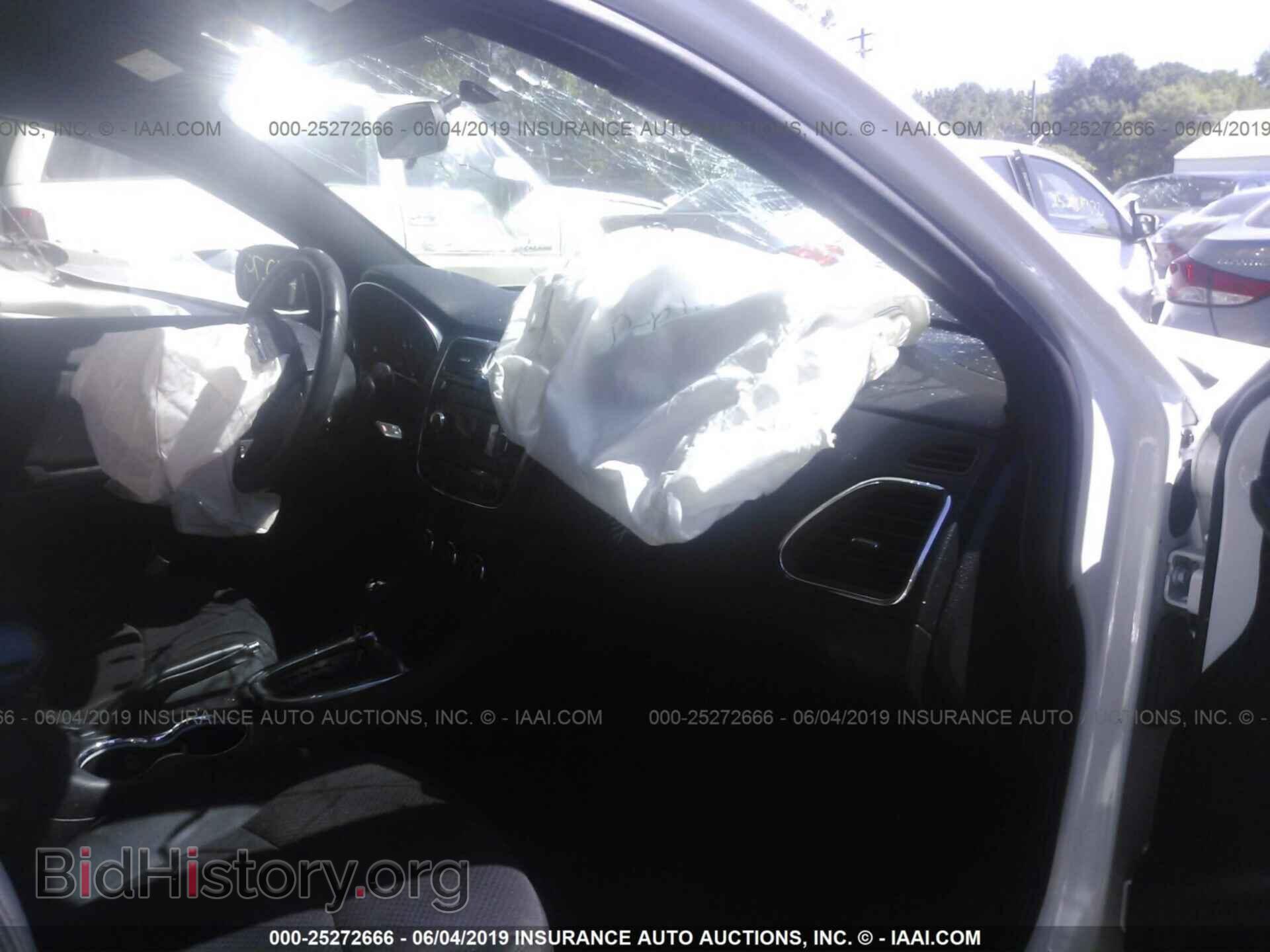 2014 CHRYSLER 200 - VIN: 1C3CCBAB2EN122745 - Фото 5