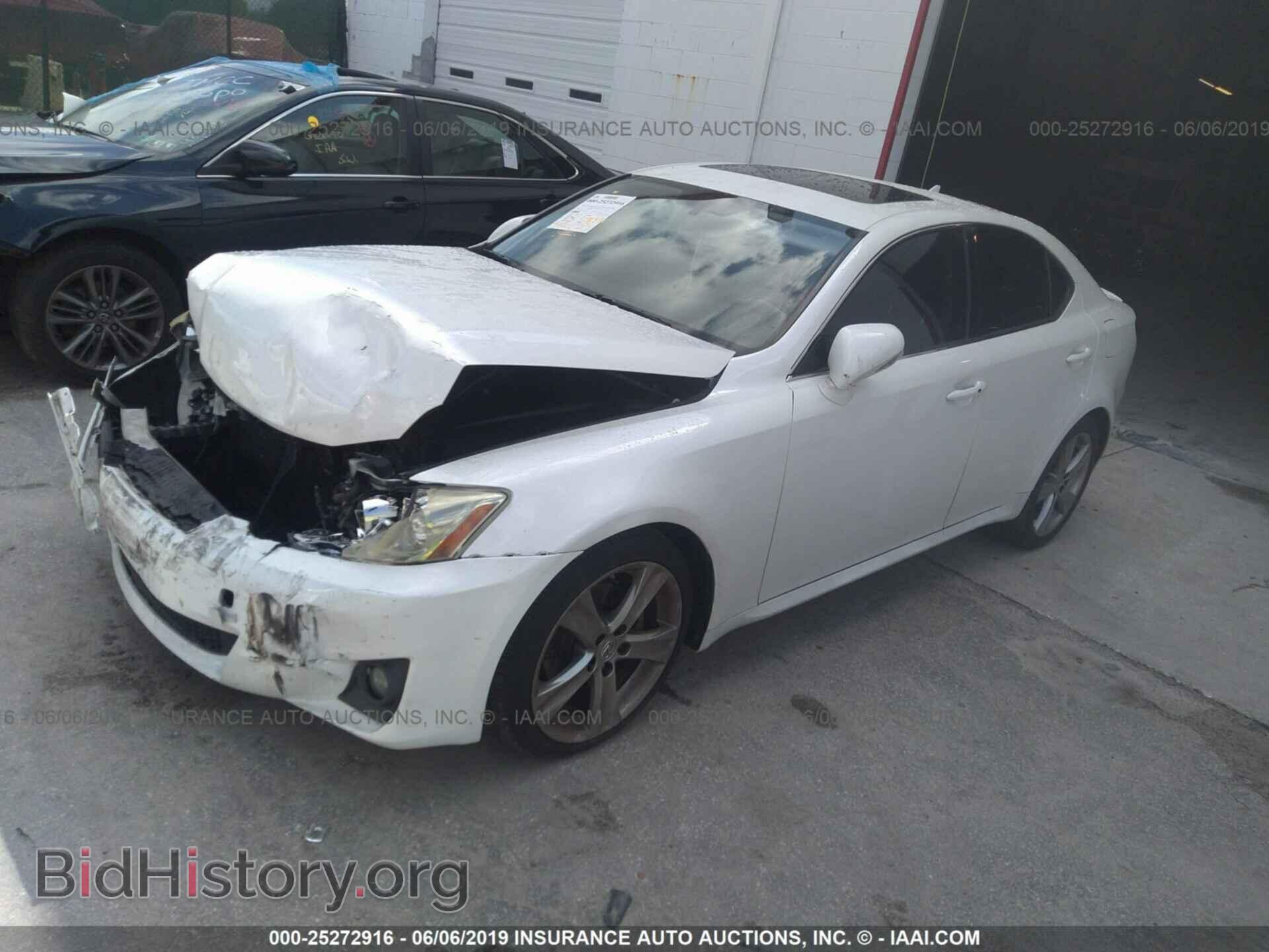 2011 LEXUS IS - VIN: JTHBF5C25B5142267 - Фото 2