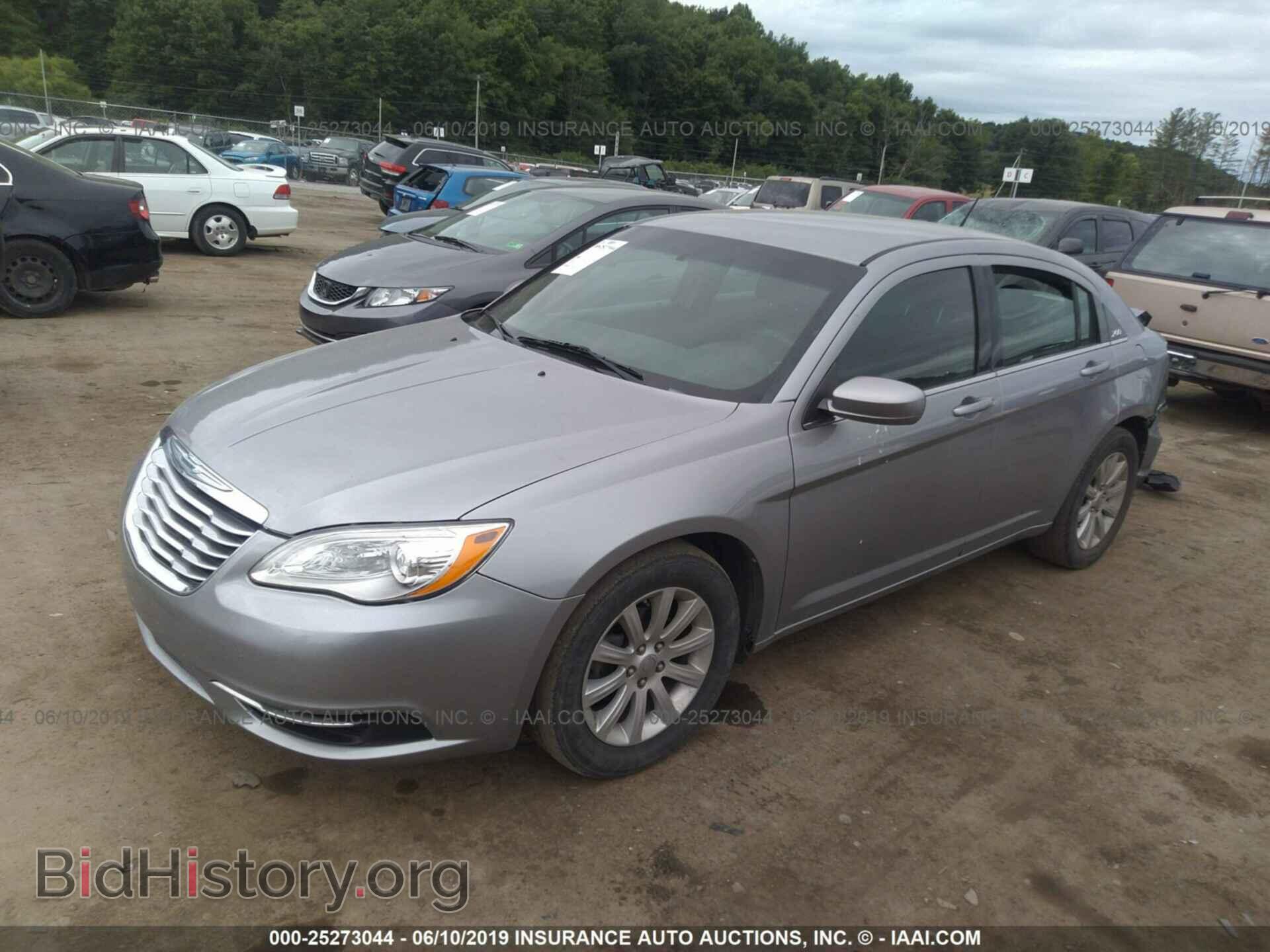 2013 CHRYSLER 200 - VIN: 1C3CCBBG2DN731536 - Photo 2