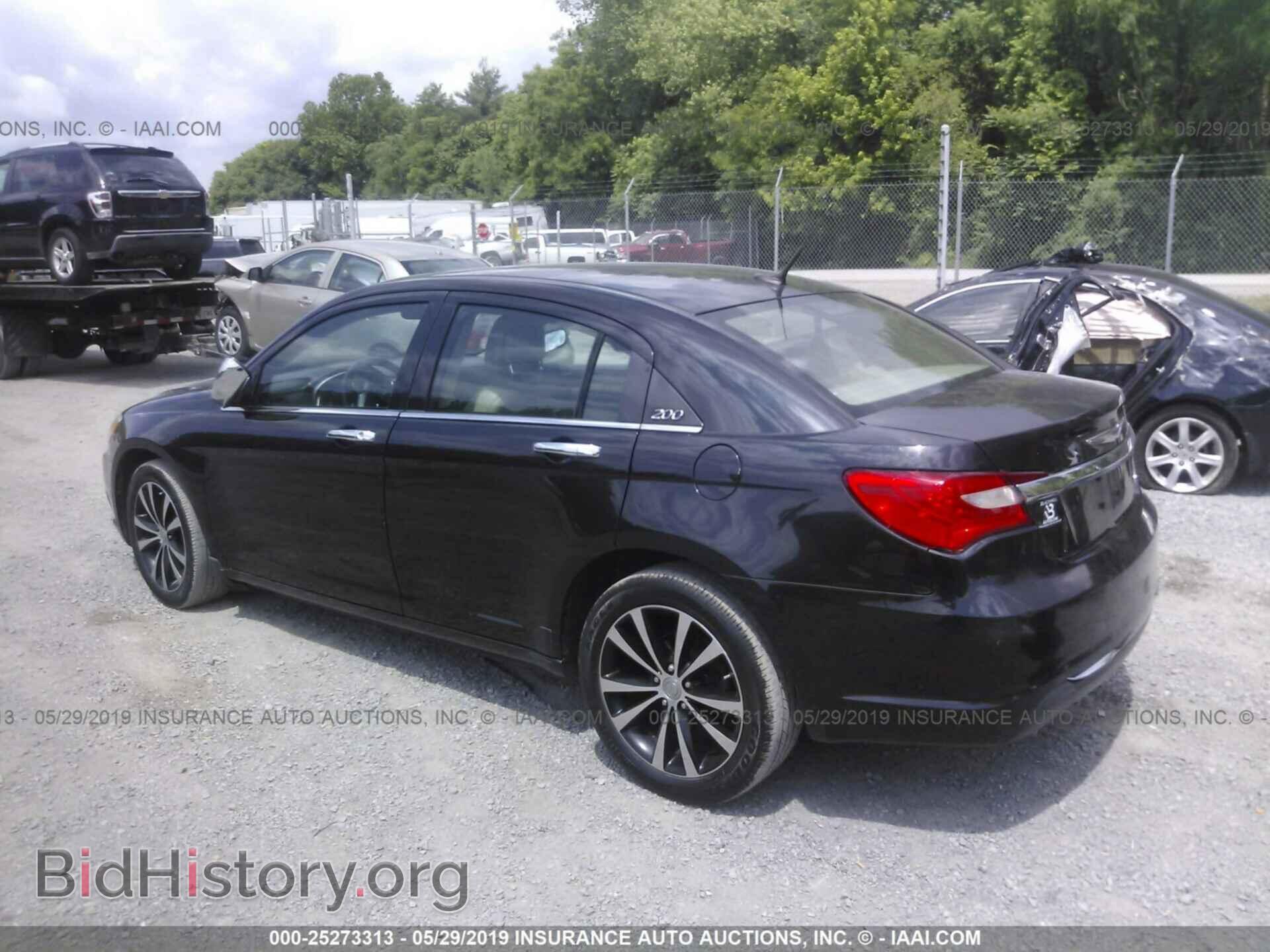 2011 CHRYSLER 200 - VIN: 1C3BC2FG4BN519188 - Photo 3