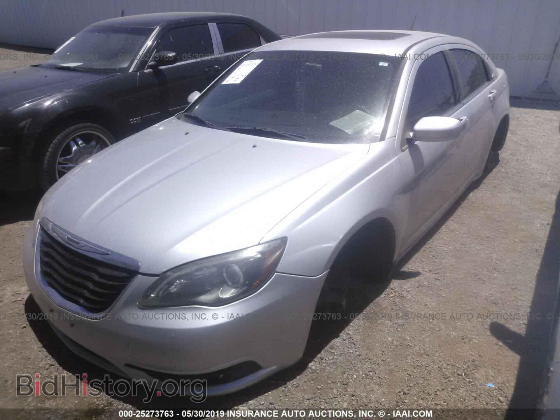 2012 CHRYSLER 200 - VIN: 1C3CCBHG3CN116919 - Фото 2